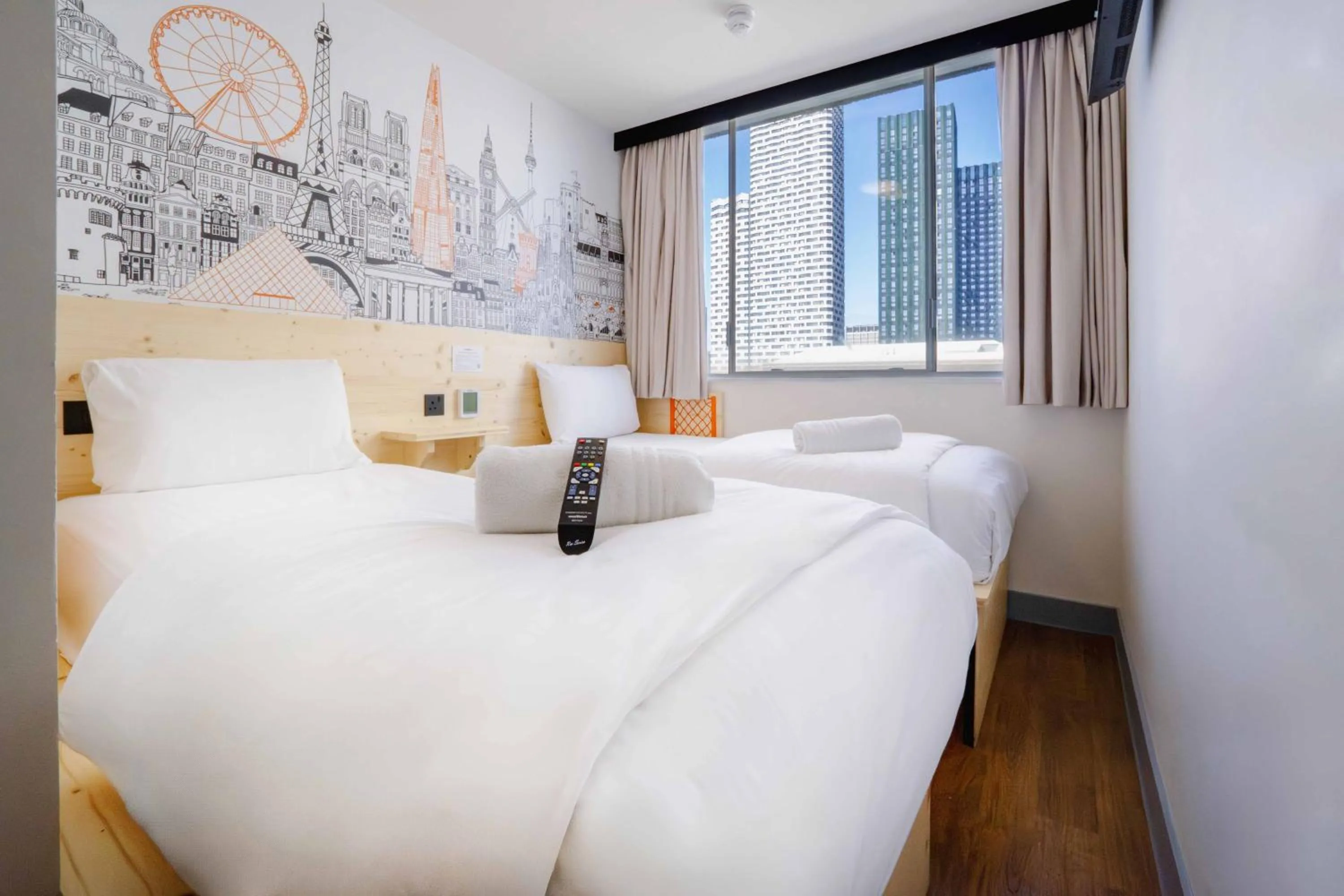 Twin Room in easyHotel Croydon