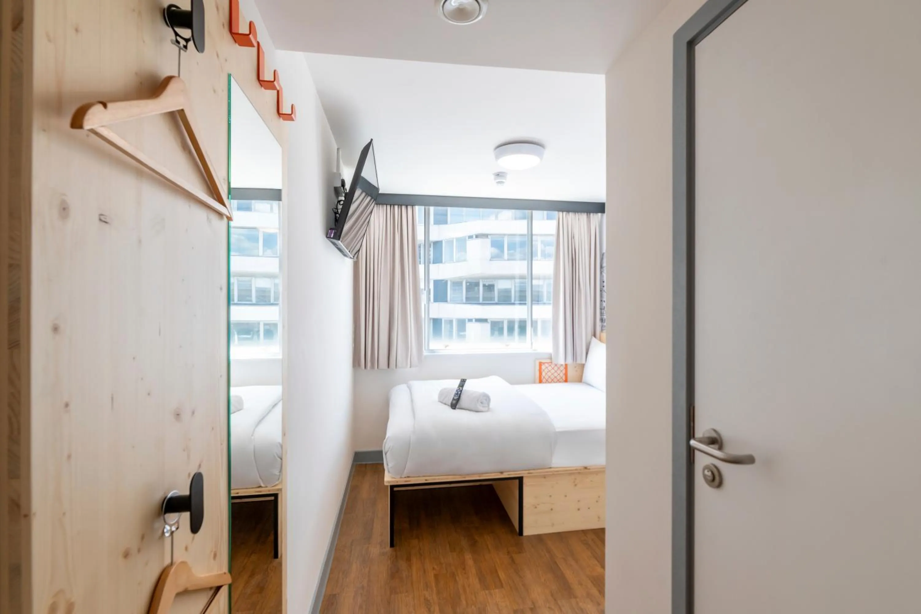 Renovated Double Room in easyHotel Croydon