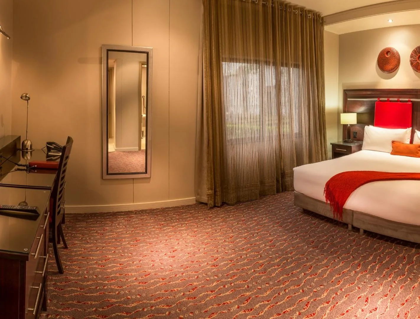 Double or Twin Room - Disability Access in Mondior at Emperors Palace