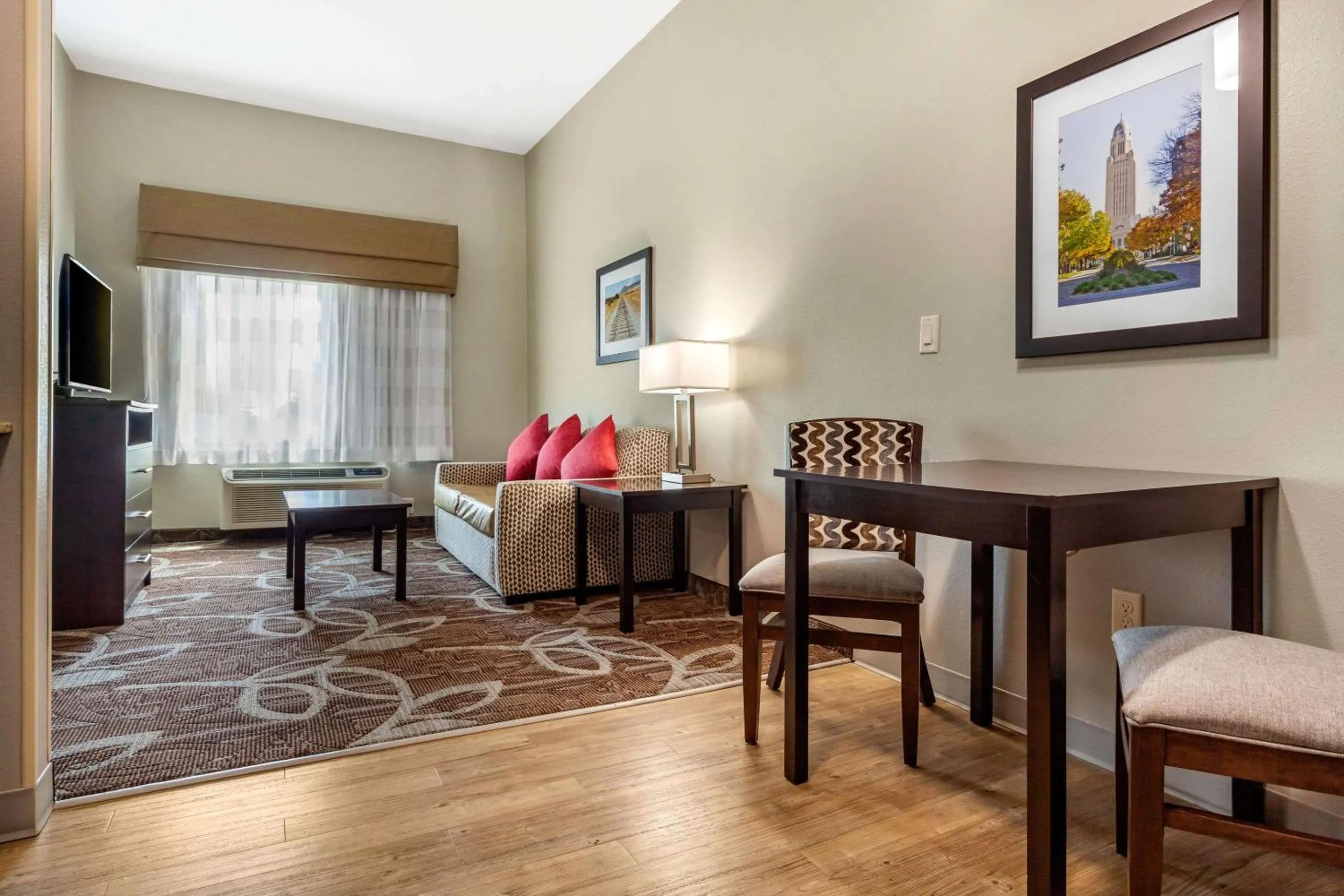 King Suite - Accessible/Non-Smoking in MainStay Suites Lincoln University Area