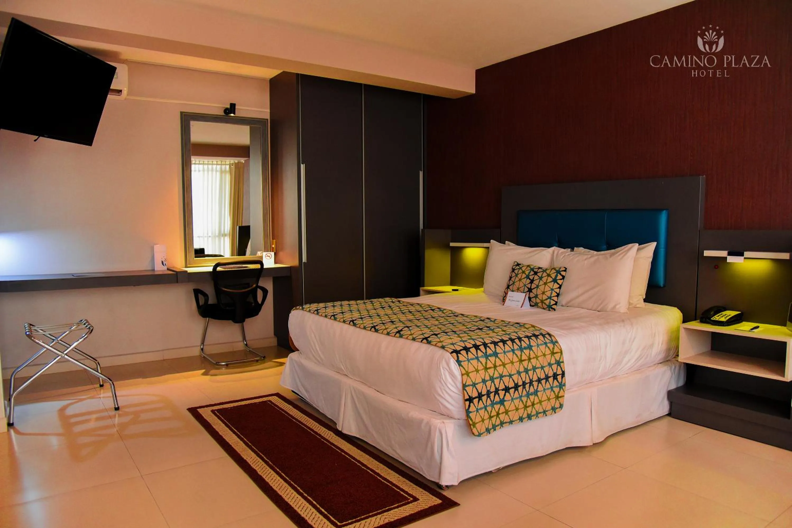 Suite in Camino Plaza