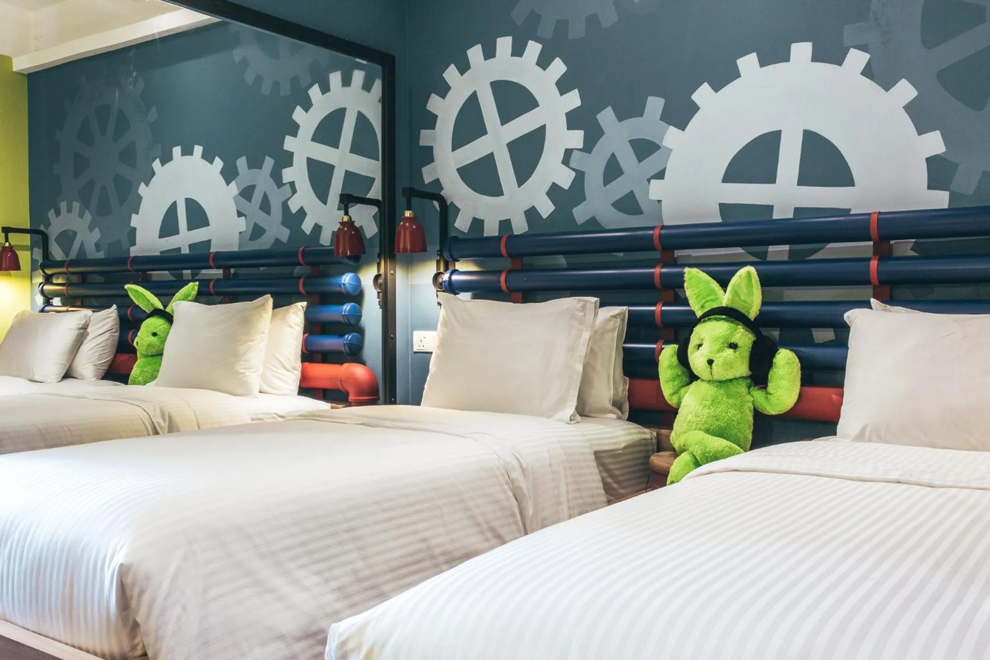 Studio Twin - Pool (Ground Floor) in Dash Box Hotel Cyberjaya