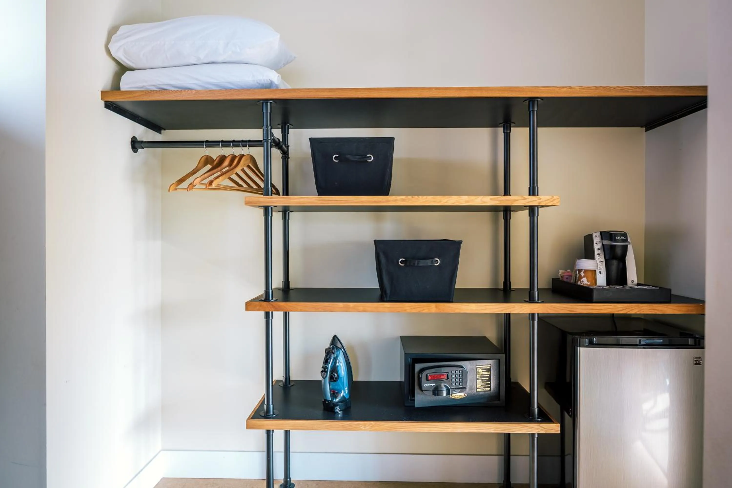 Two-Bedroom Villa with Two King Beds in Rush Creek Lodge at Yosemite