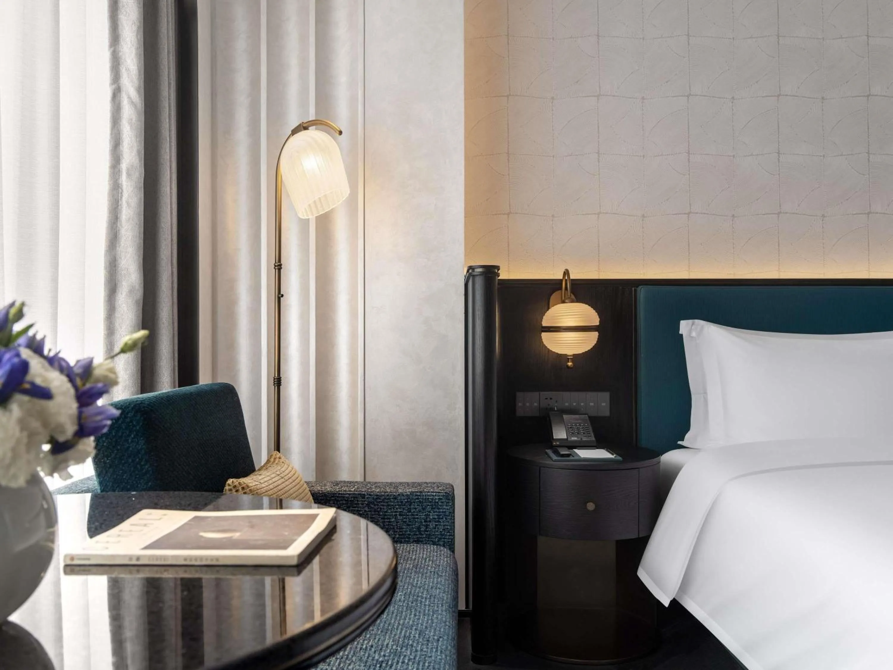 Superior Twin Room in Sofitel Shanghai North Bund