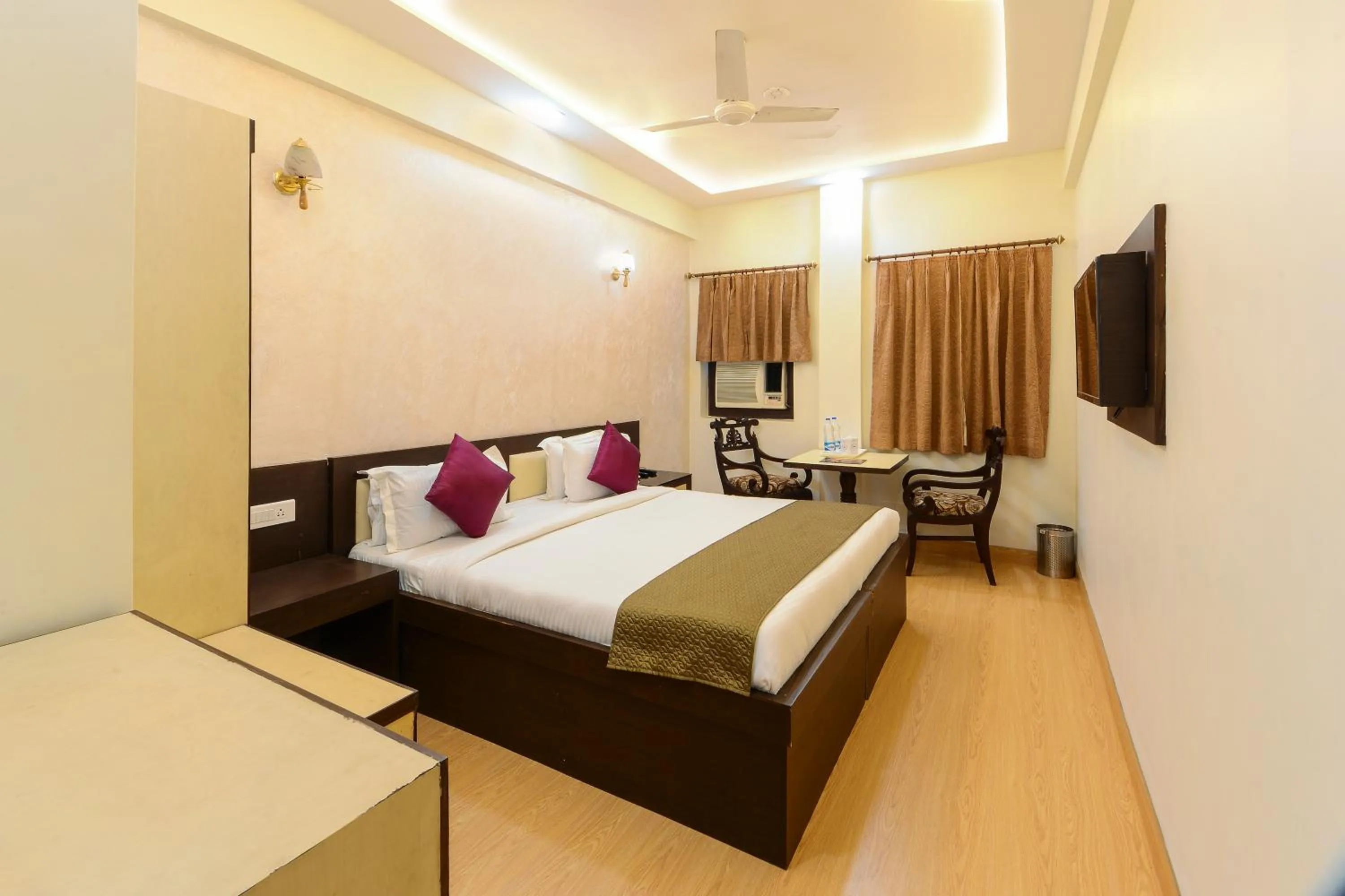 Deluxe Double Room in Hotel Ashish Palace