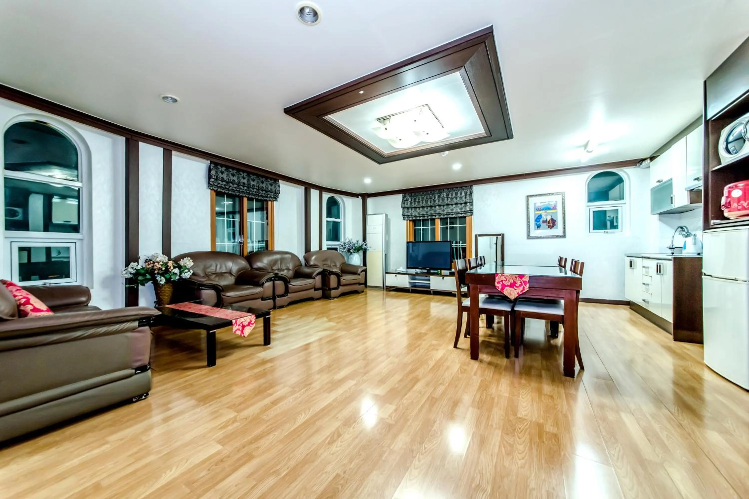 Two-Bedroom House in Jeju Hue Pension