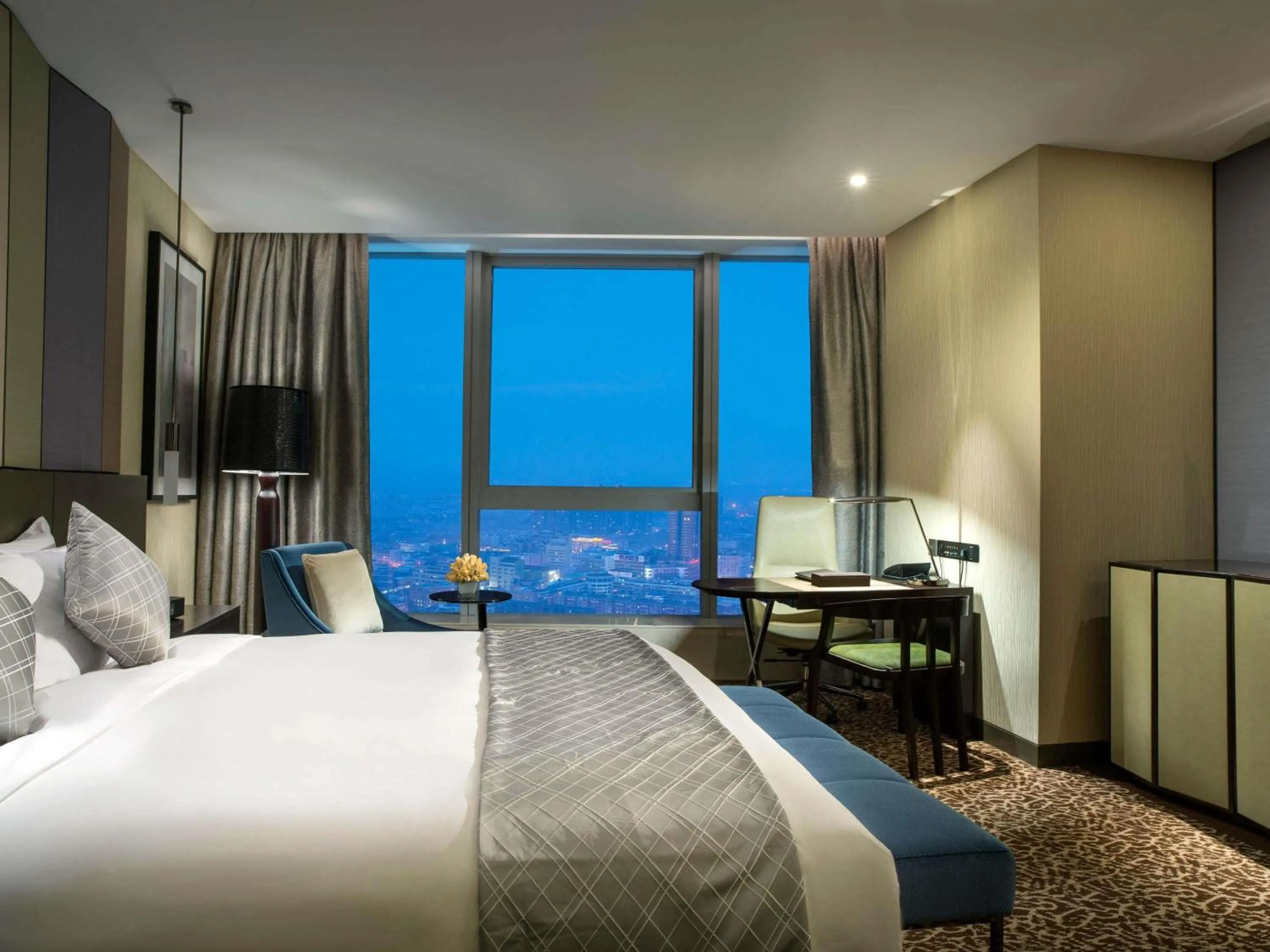 Luxury King Room with Club Access in Sofitel Lianyungang Suning