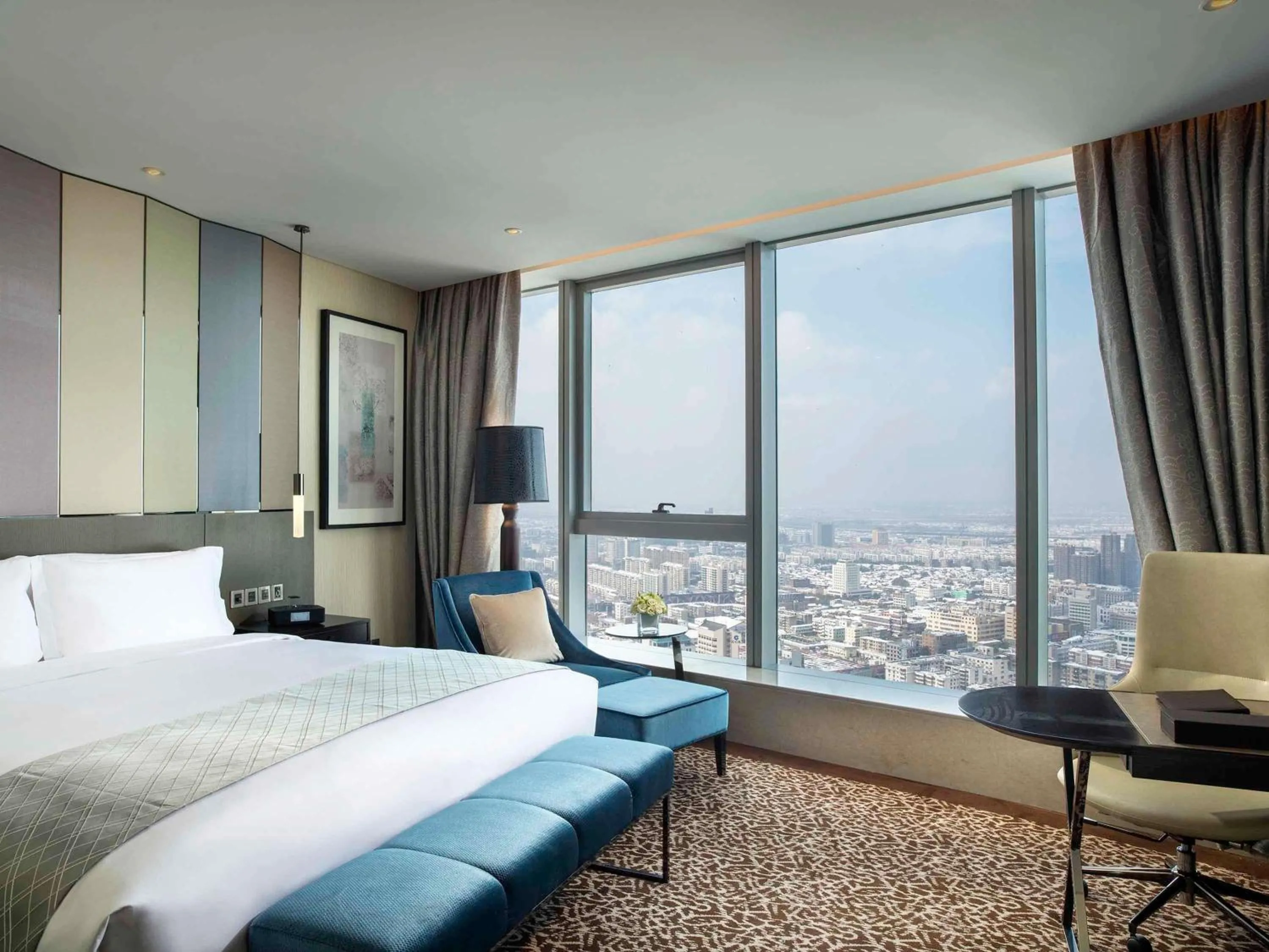 Superior King Room in Sofitel Lianyungang Suning