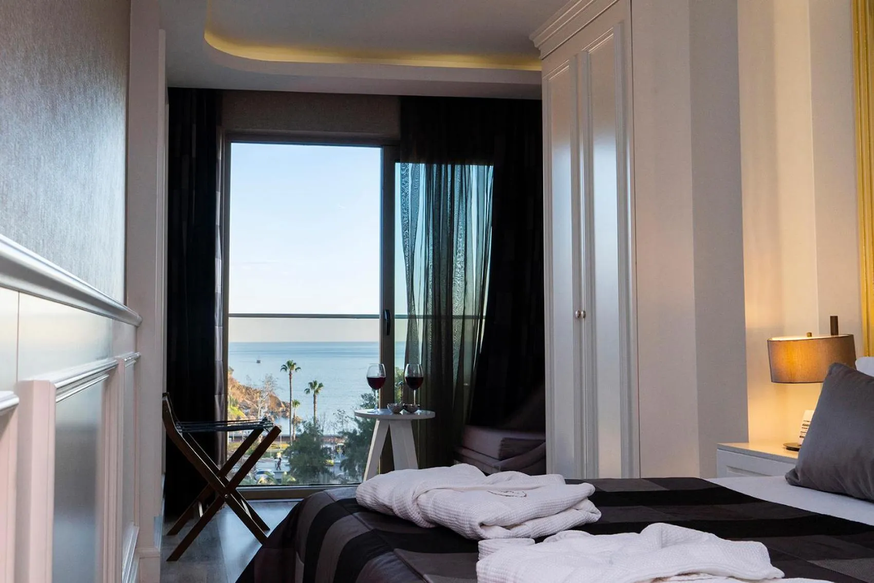 Double Room with Sea View in Sky Kamer Hotel Antalya