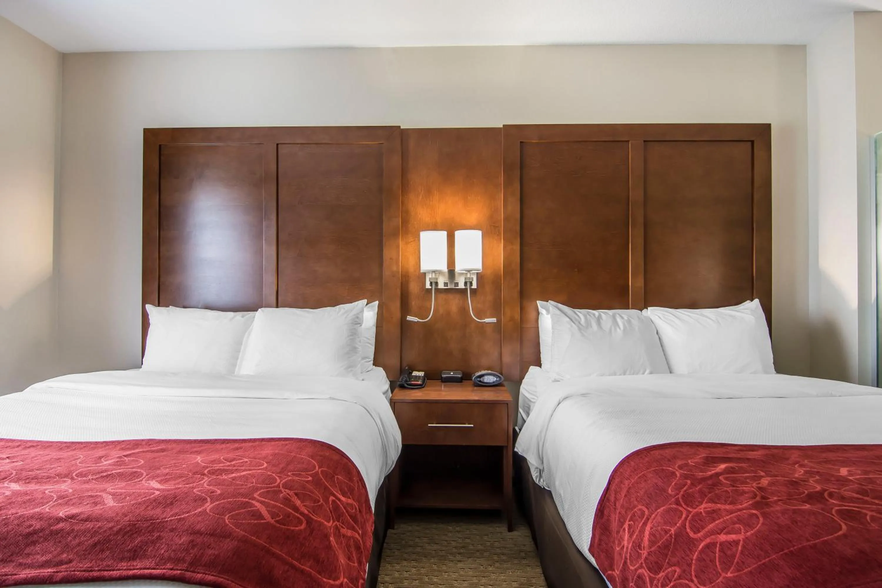 Queen Suite with Two Queen Beds and Sofa Bed in Comfort Suites Regina