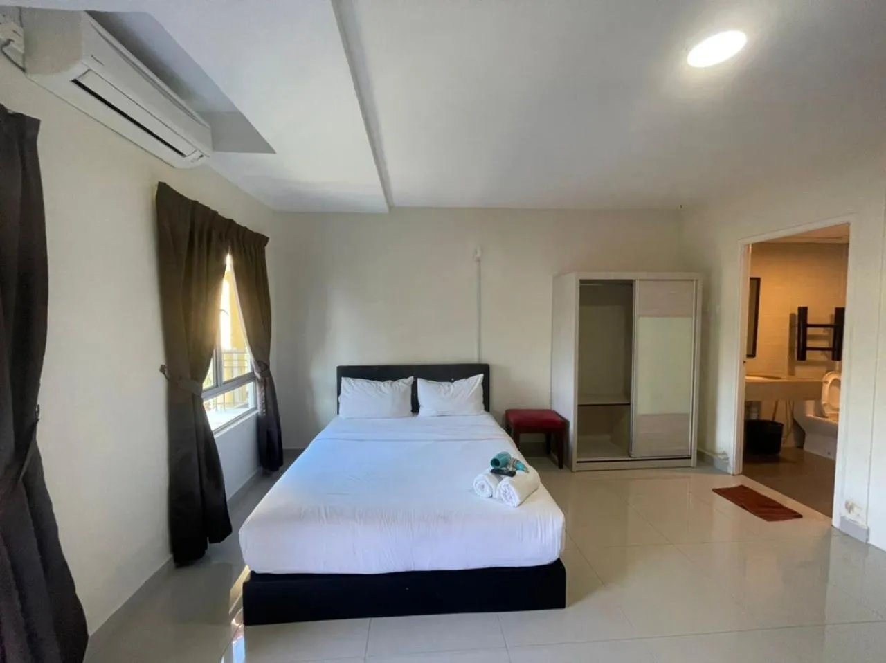Budget Double Room in Tiara Desaru Seaview Residence