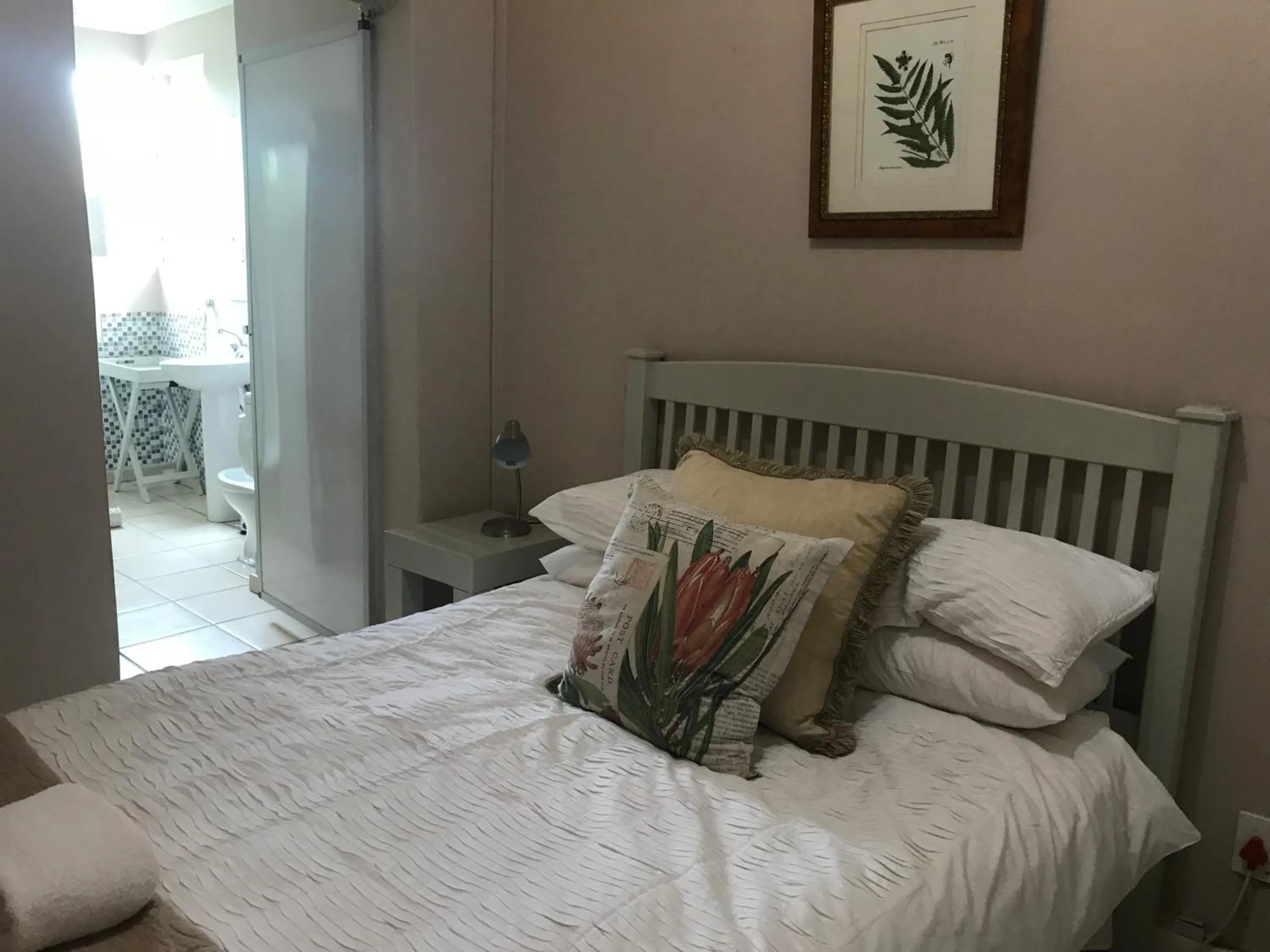 Budget Double Room in Life on 3rd