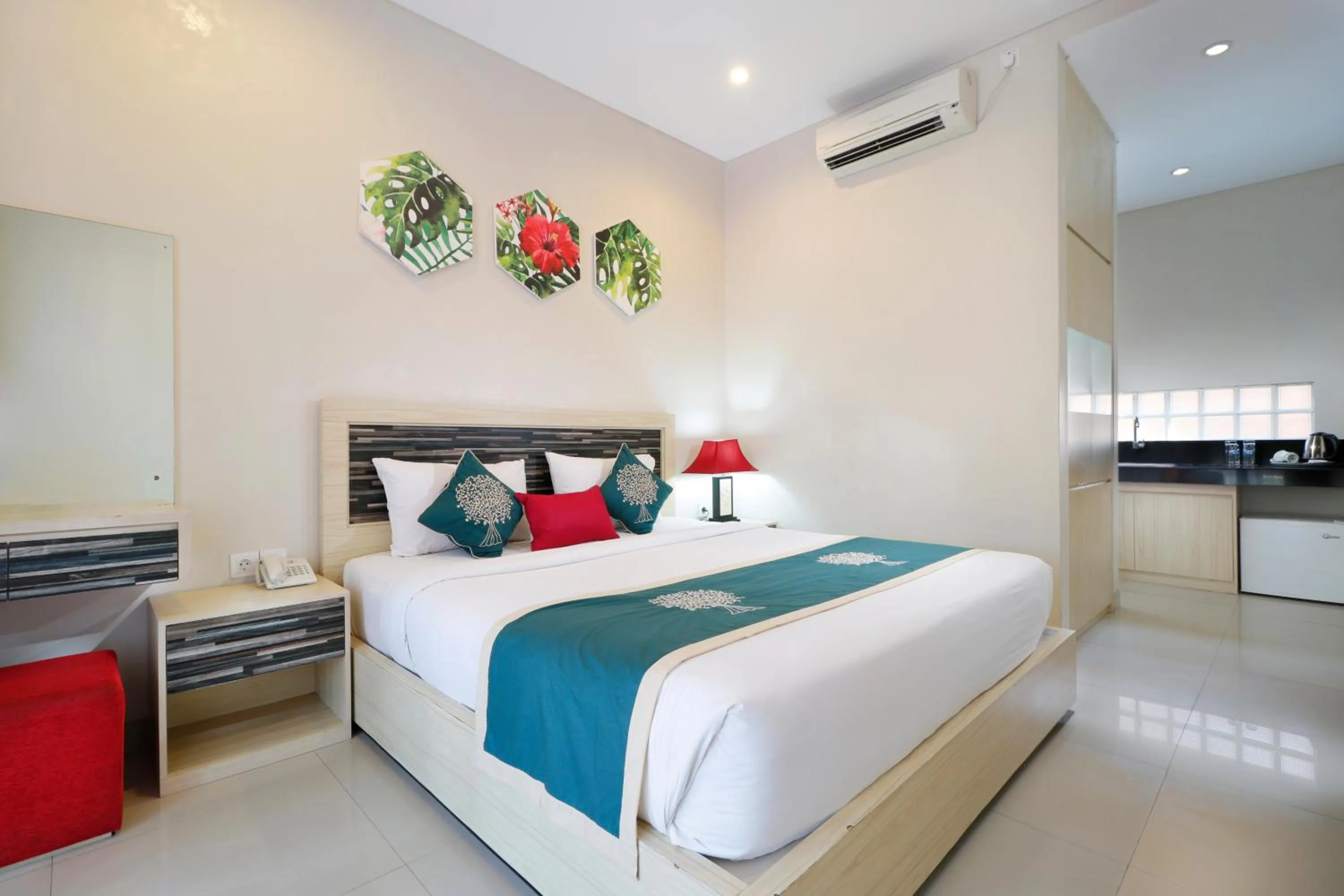 Sari Double Room with Pool View in Vansari Hotel