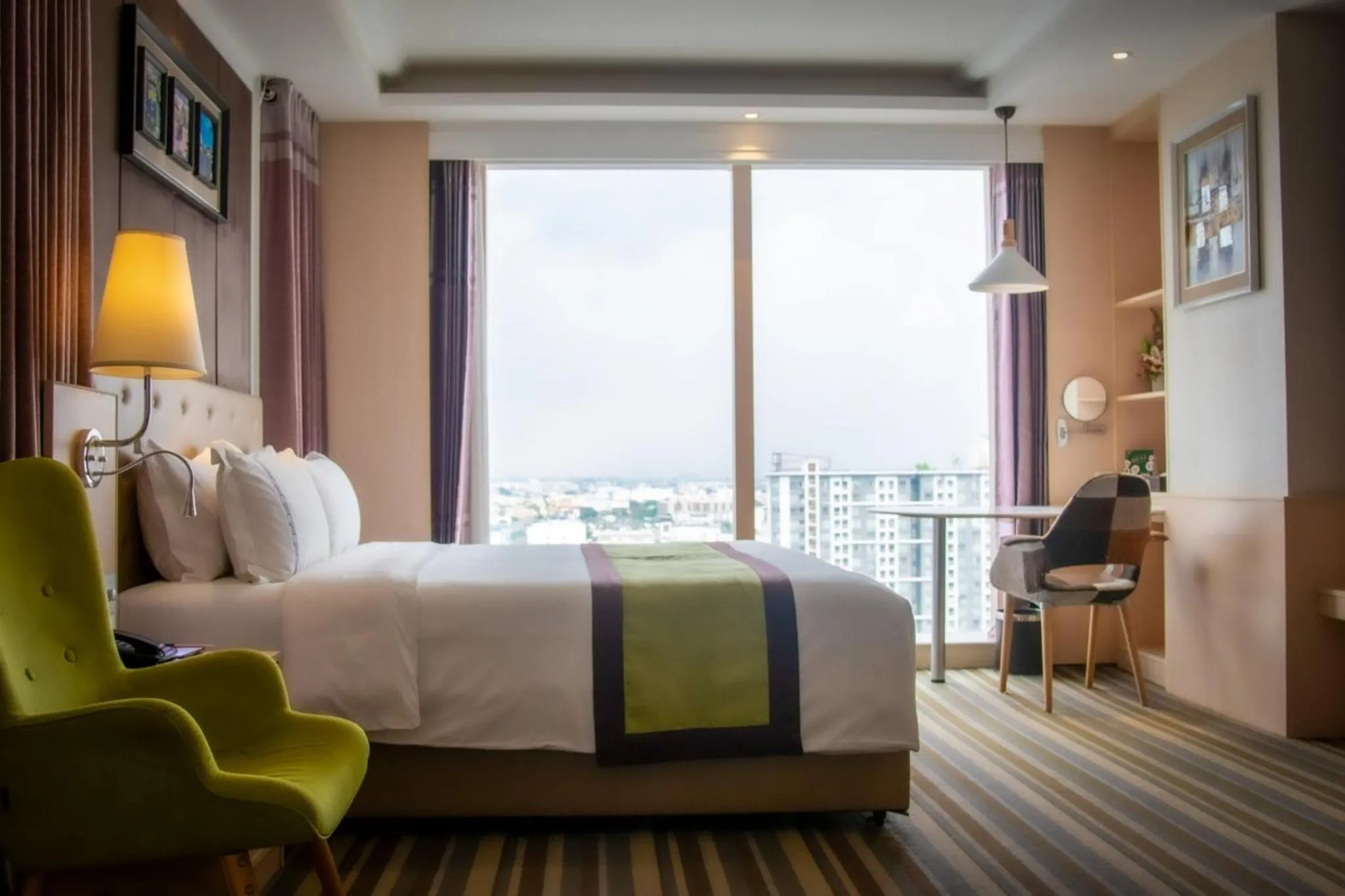 Deluxe King Room in The Bazaar Hotel Bangkok - MRT Lat Phrao Ratchadapisek