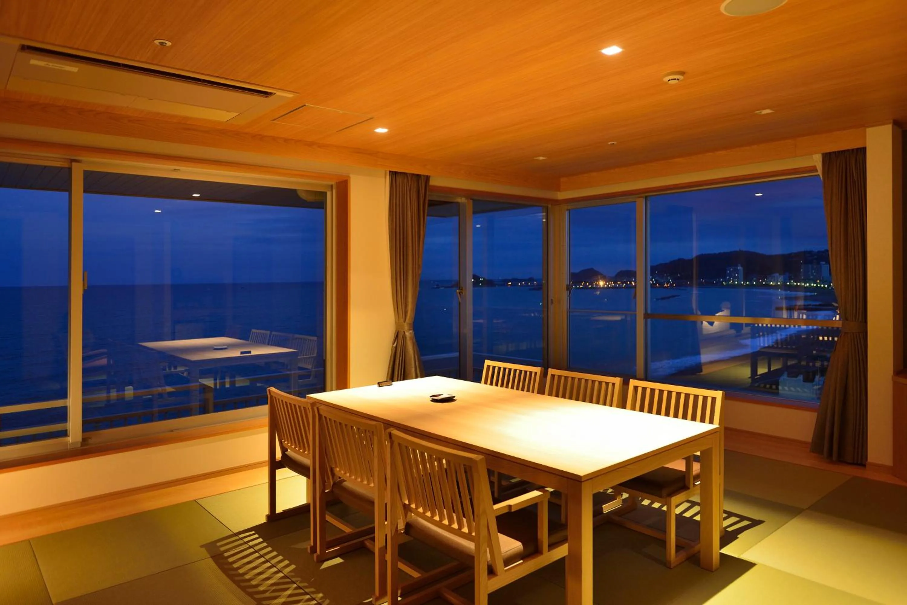 Corner Suite with Private Bathroom in Kamogawa Grand Hotel