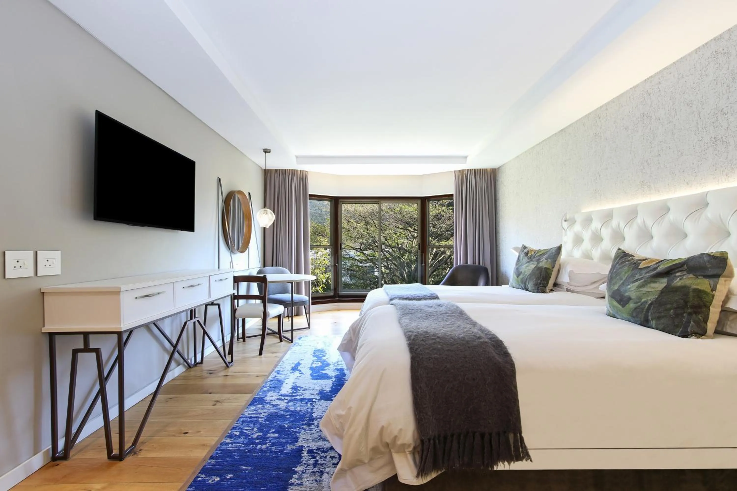 Standard Twin Room with Mountain View - single occupancy in Vineyard Hotel