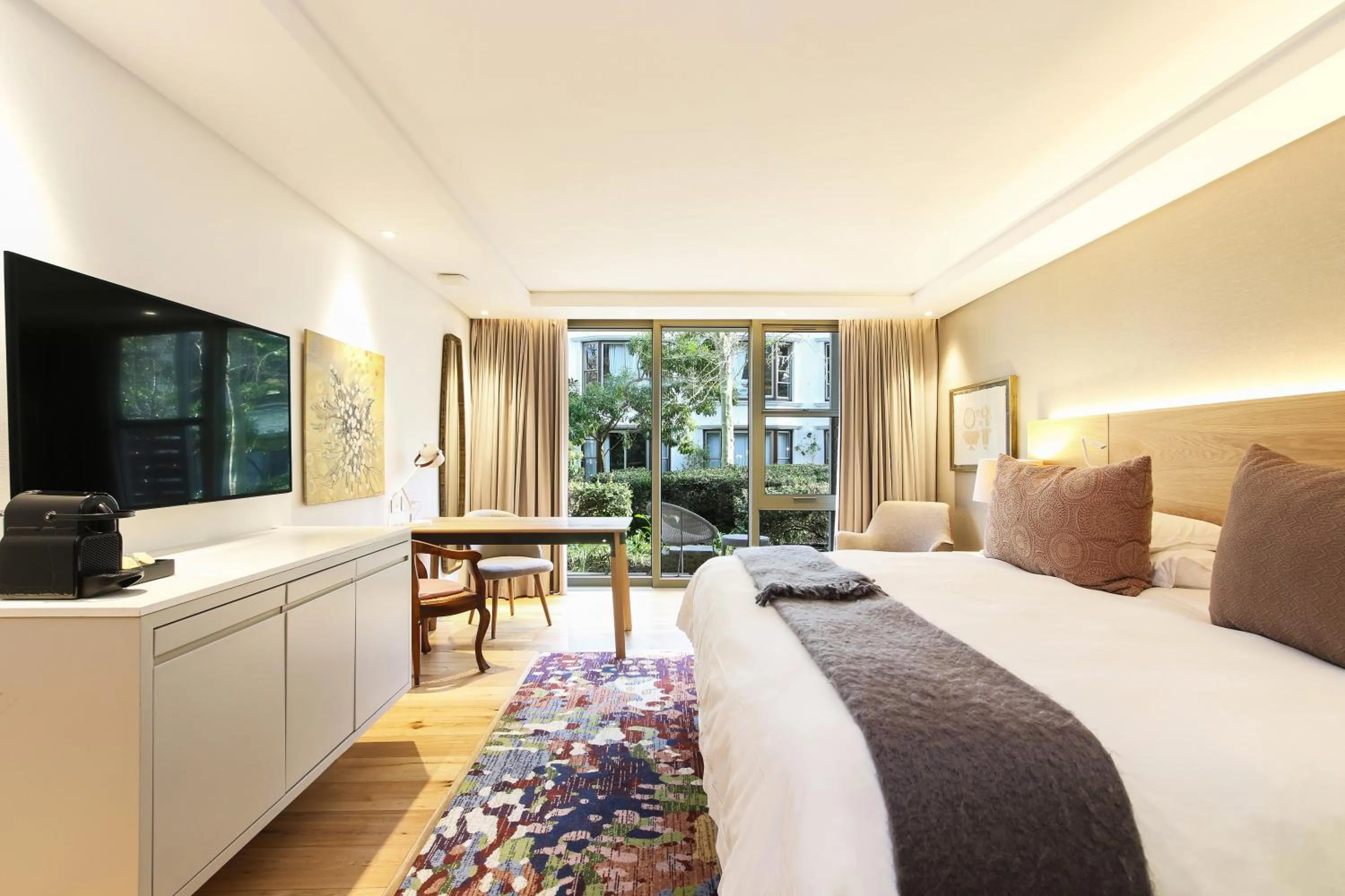 Deluxe Double or Twin Room - single occupancy in Vineyard Hotel