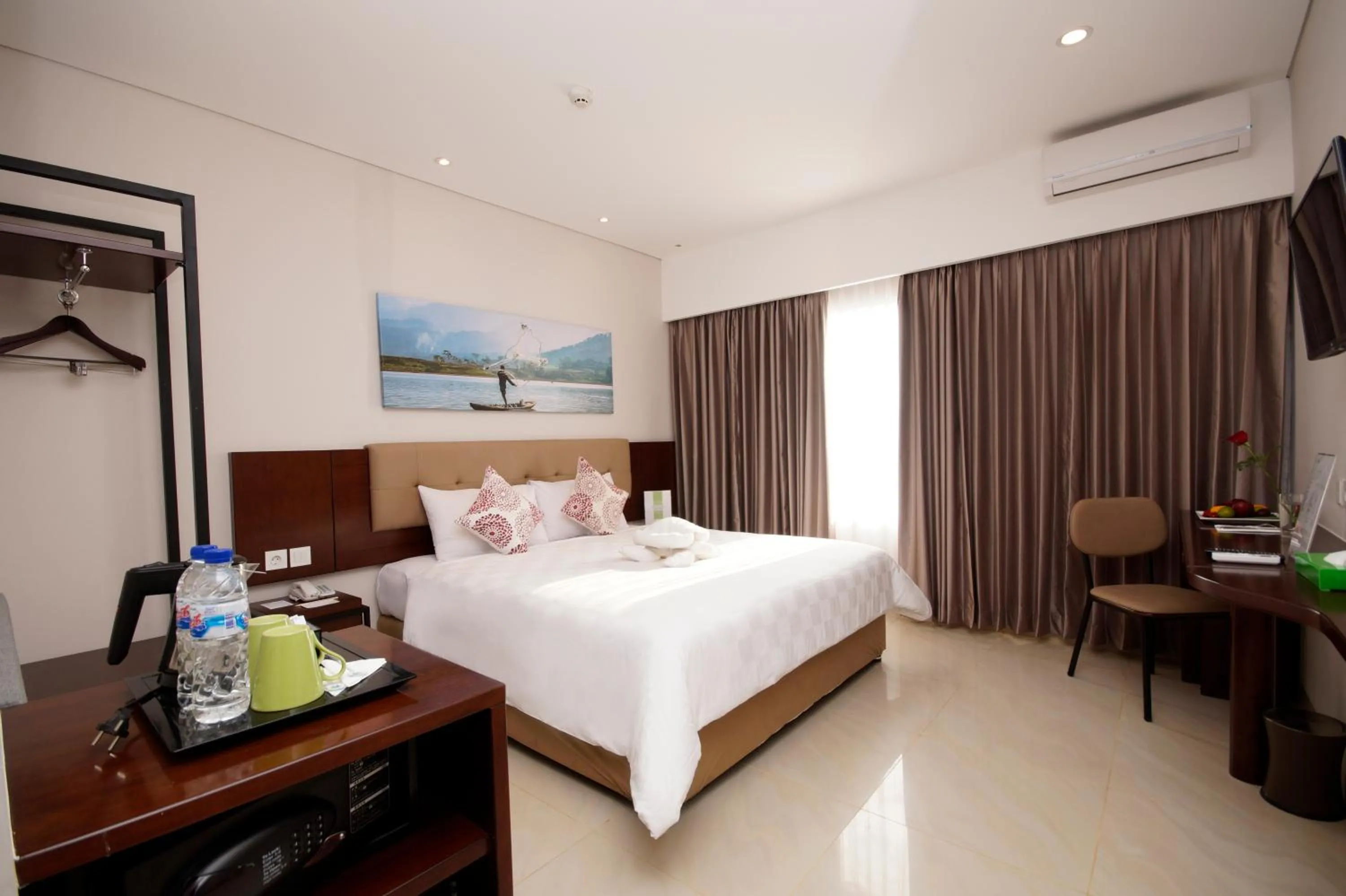 Superior King Room in PrimeBiz Tegal