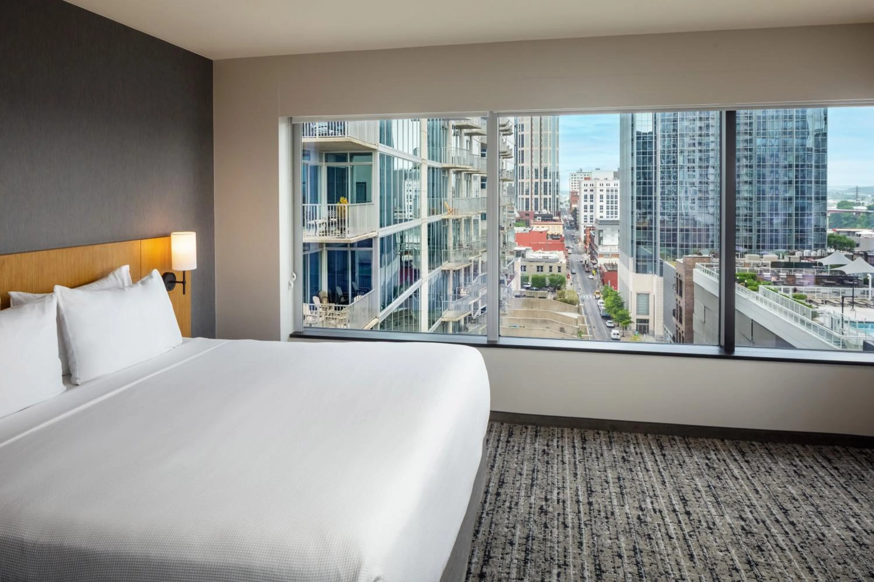 King Room with Sofa Bed in Hyatt Place Nashville Downtown