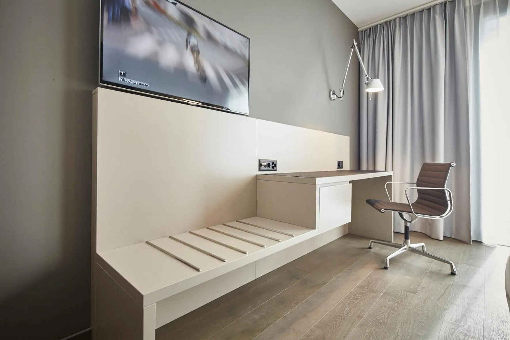 Standard King Room with City View in Modern Times Hotel, Vevey, A Tribute Portfolio Hotel