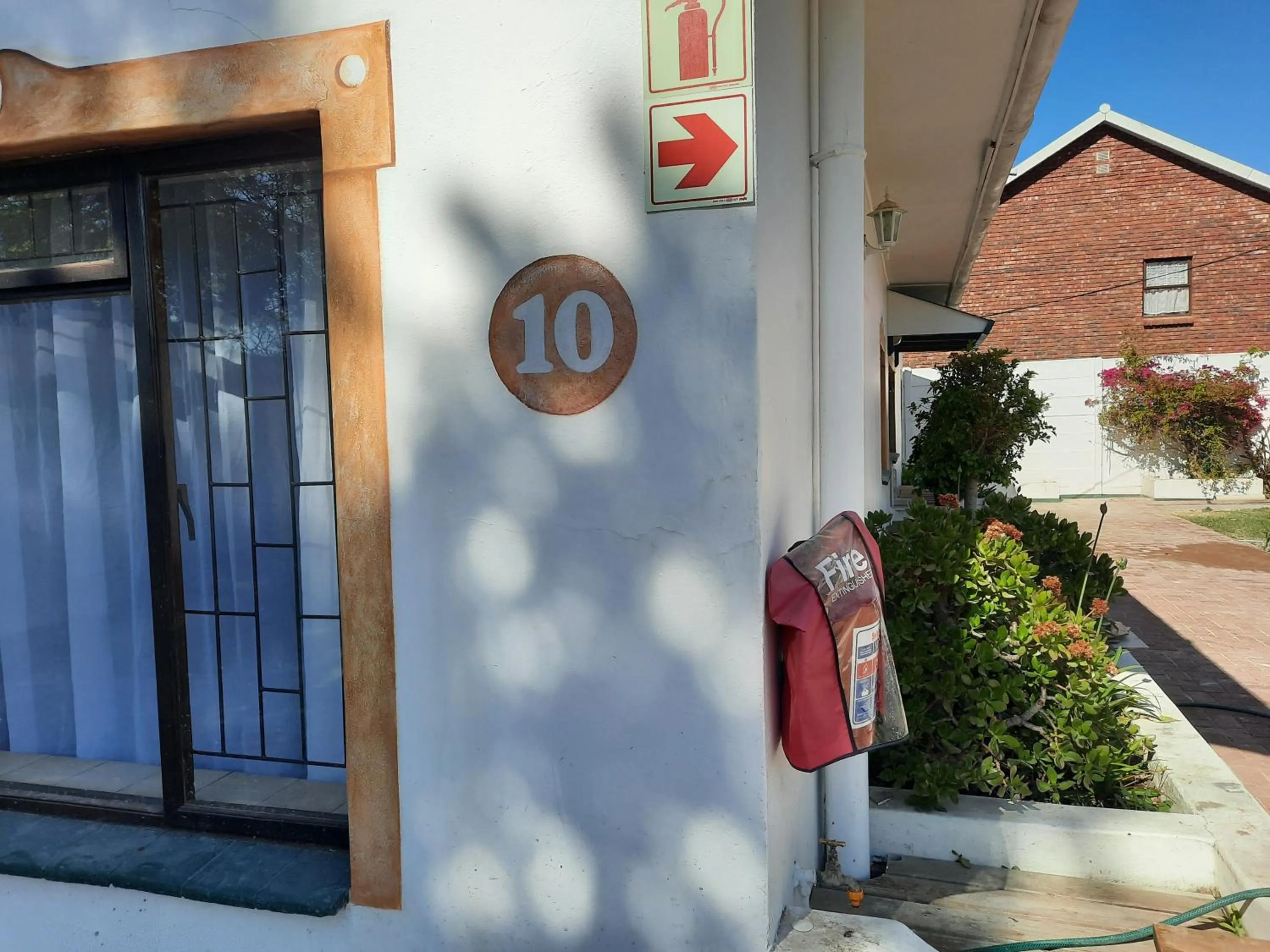 3-Bedroom Self Catering Apartment in Alpine Inn