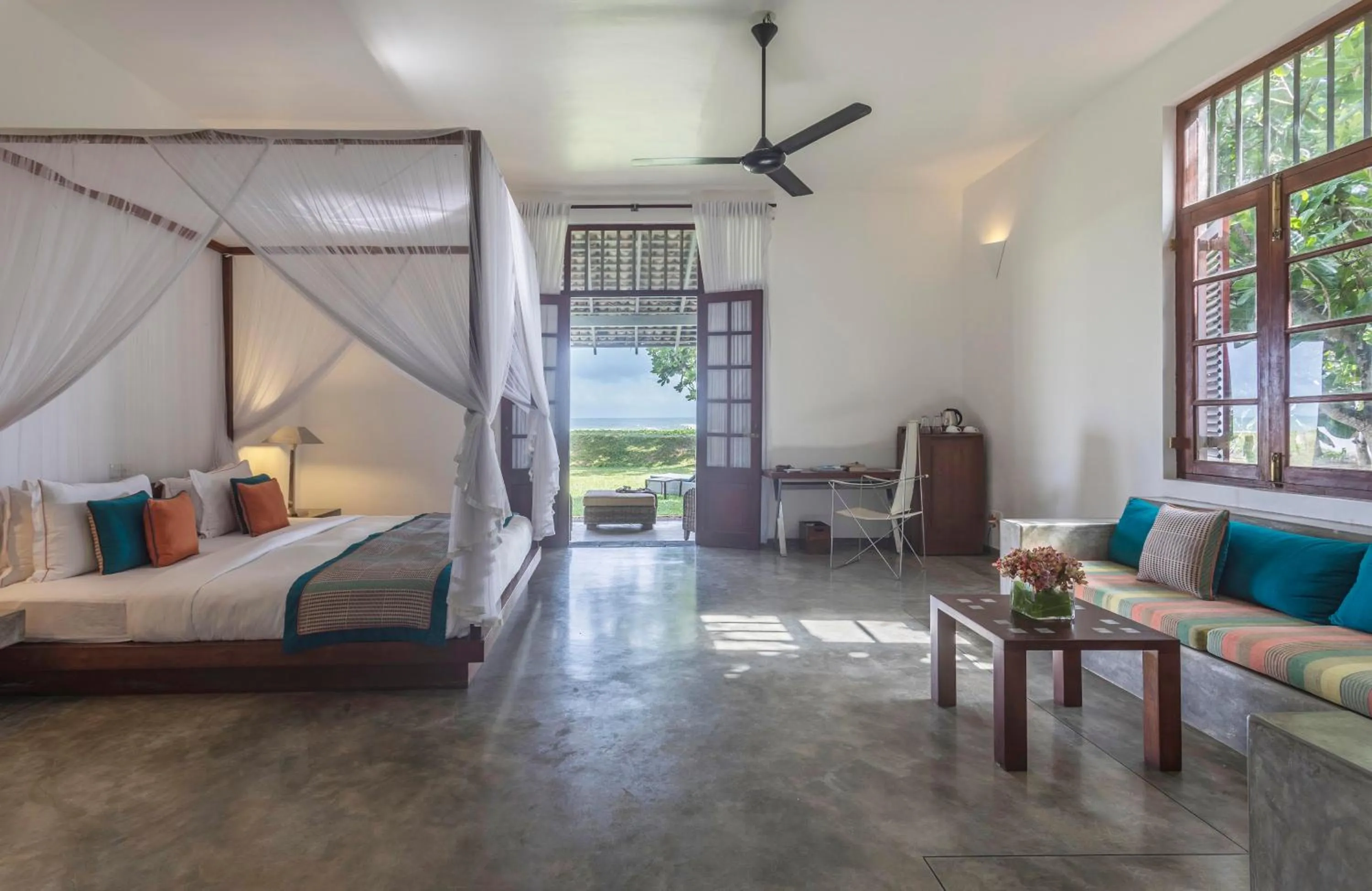 Deluxe Suite with Sea View in The Frangipani Tree by Edwards Collection - Thalpe