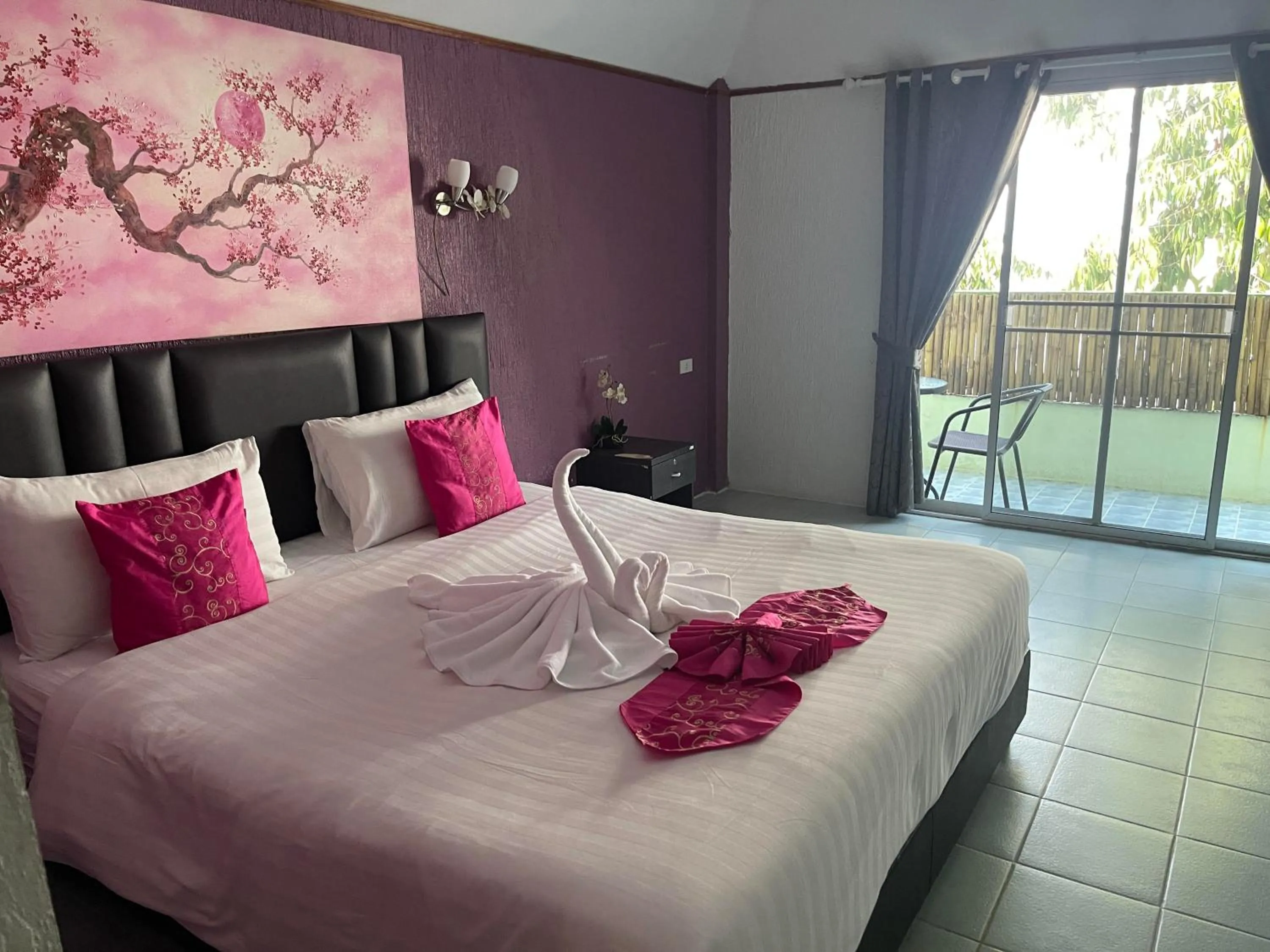King Room with Balcony in Samui Green Hotel