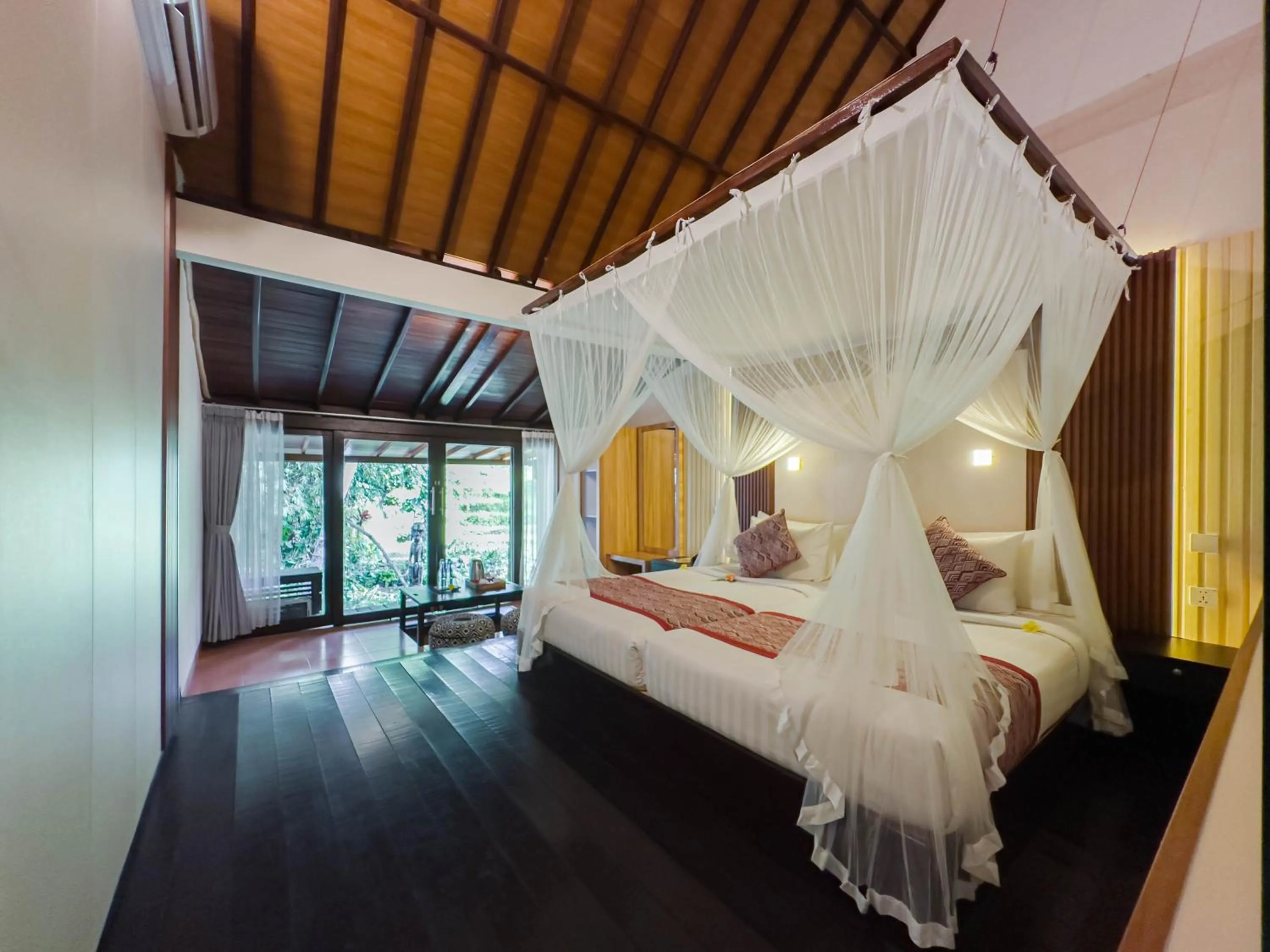 Superior Twin Room with River View  and Free Benefits in Ubud Sari Health Resort