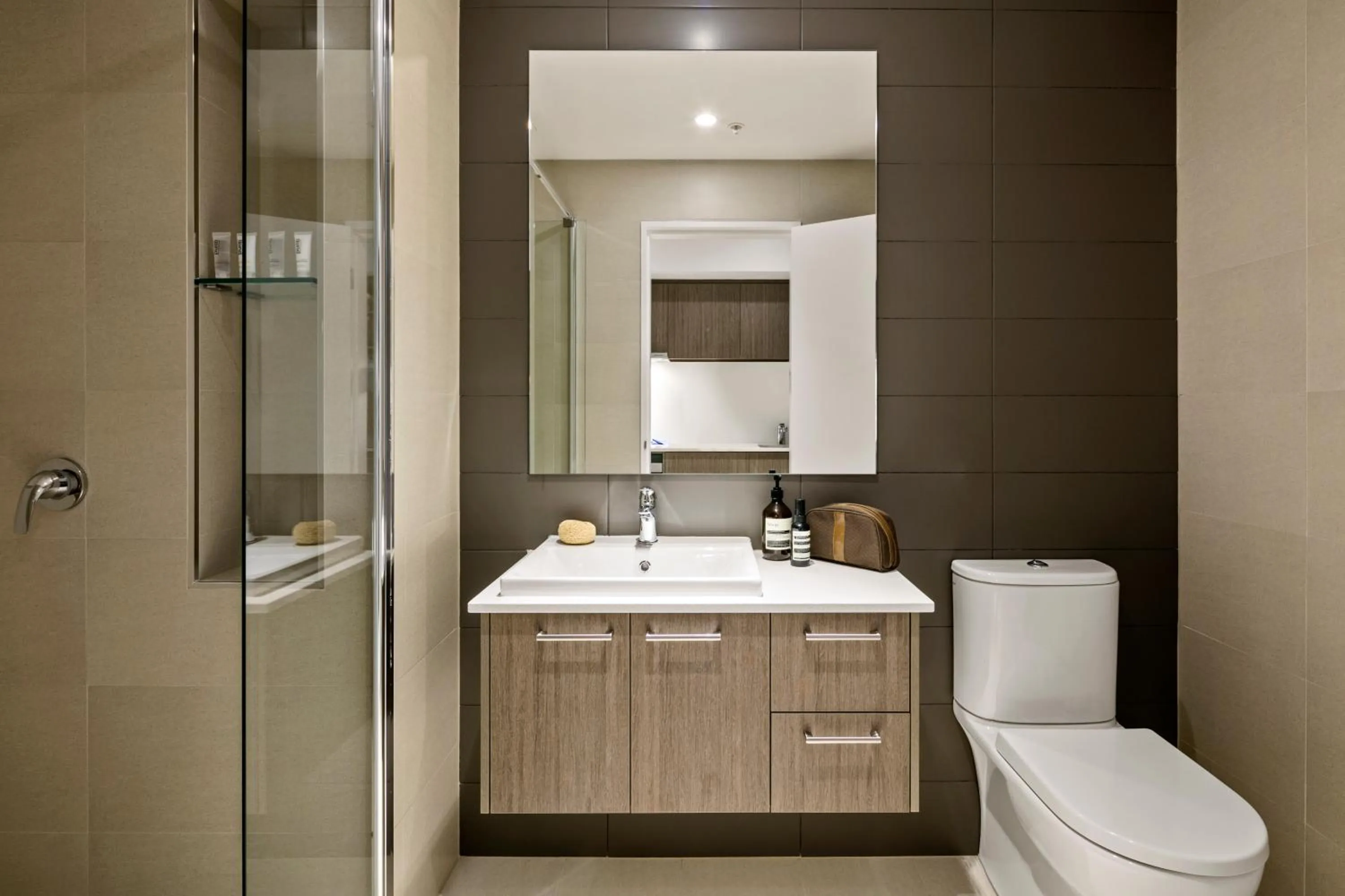 Two-Bedroom Apartment - Interconnecting in Quest Mounts Bay Road