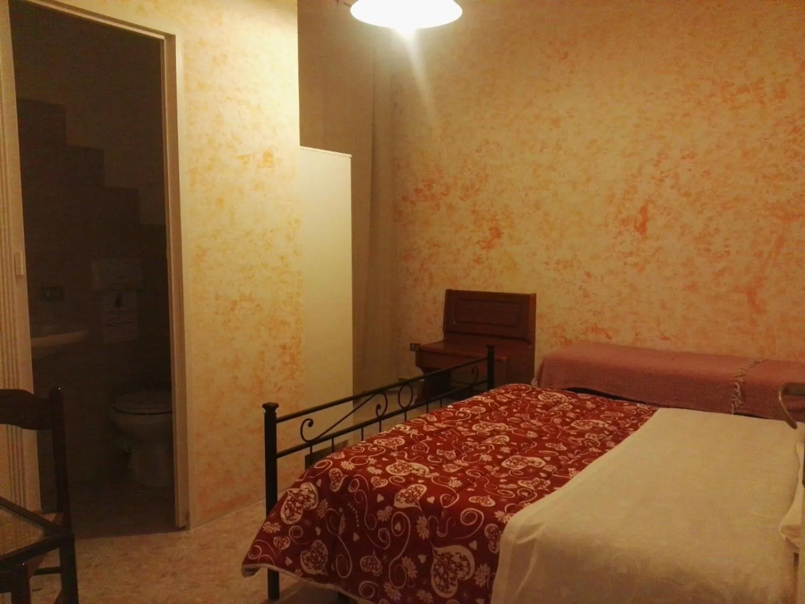 Double Room with Private Bathroom - single occupancy in Residenza Laterano