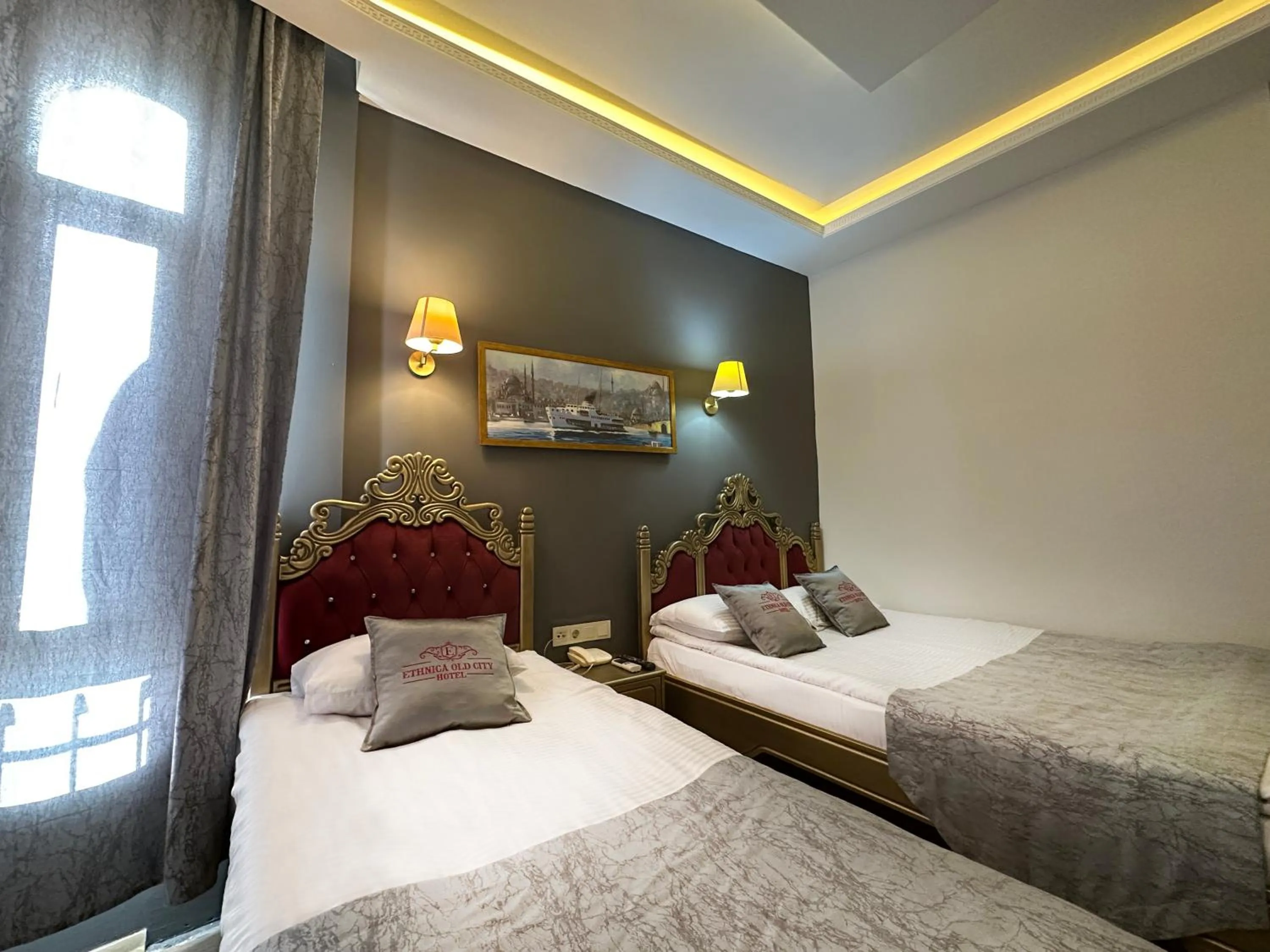 Superior Triple Room in Ethnica Hotel Old City