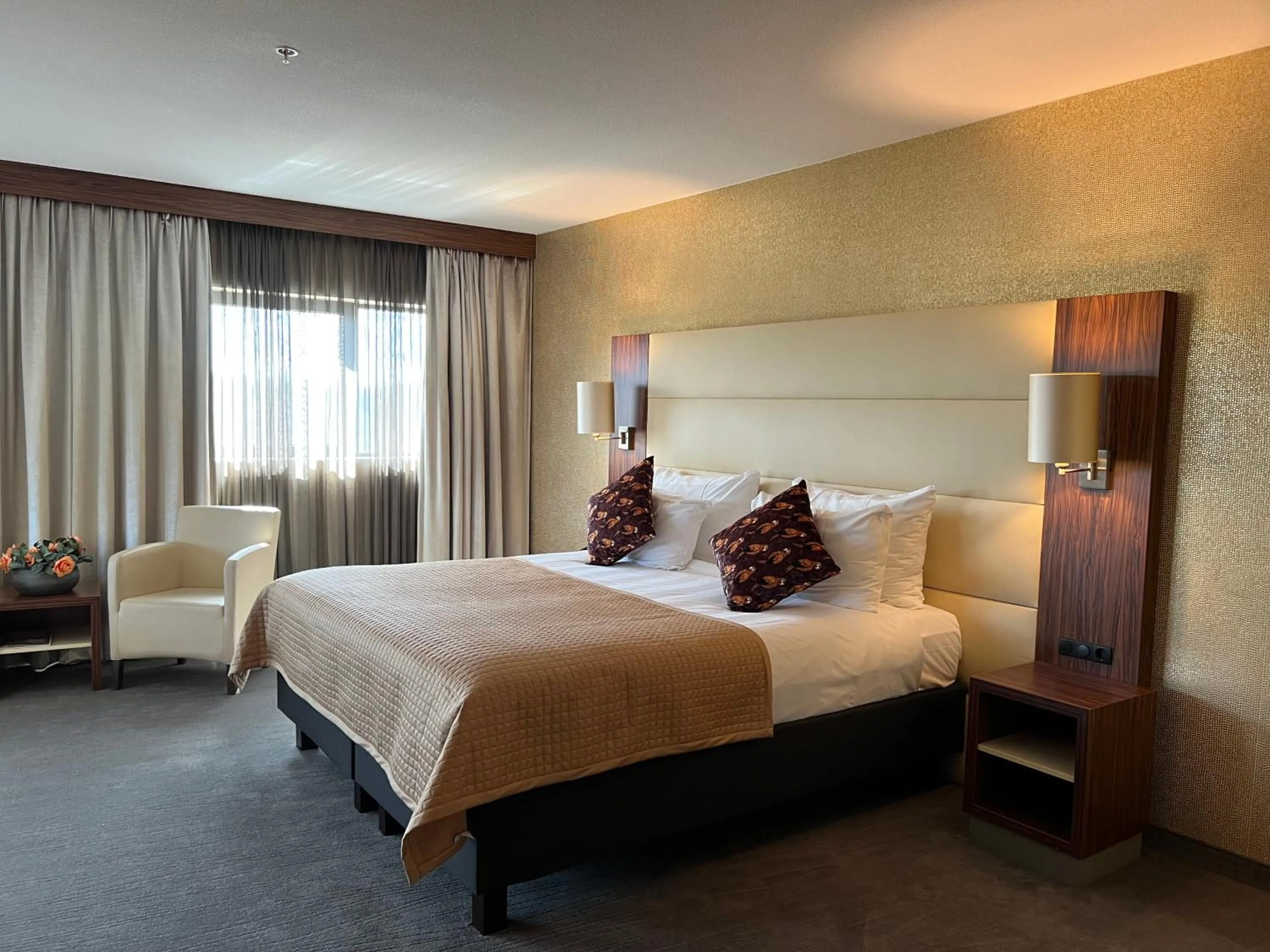 Executive Double Room in Van der Valk Hotel Rotterdam - Blijdorp