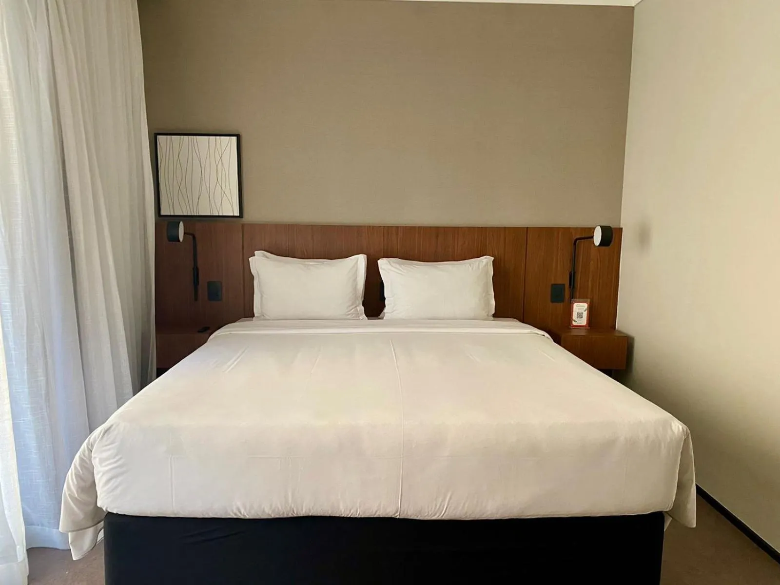 Standard PwD Disability Access - single occupancy - 1 Double Bed in Intercity São Paulo Paulista
