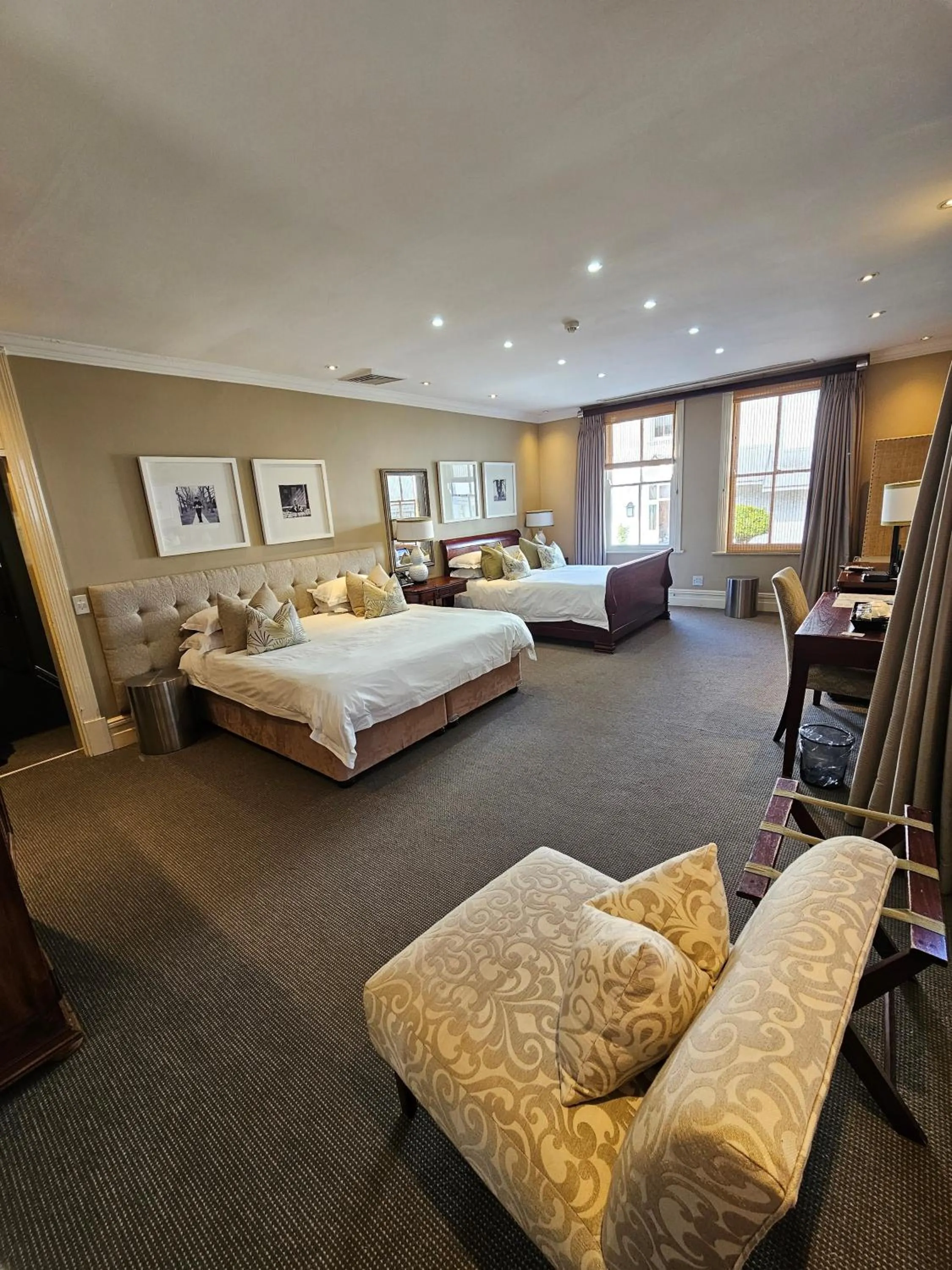 Deluxe Family Suite in Quarters Hotel