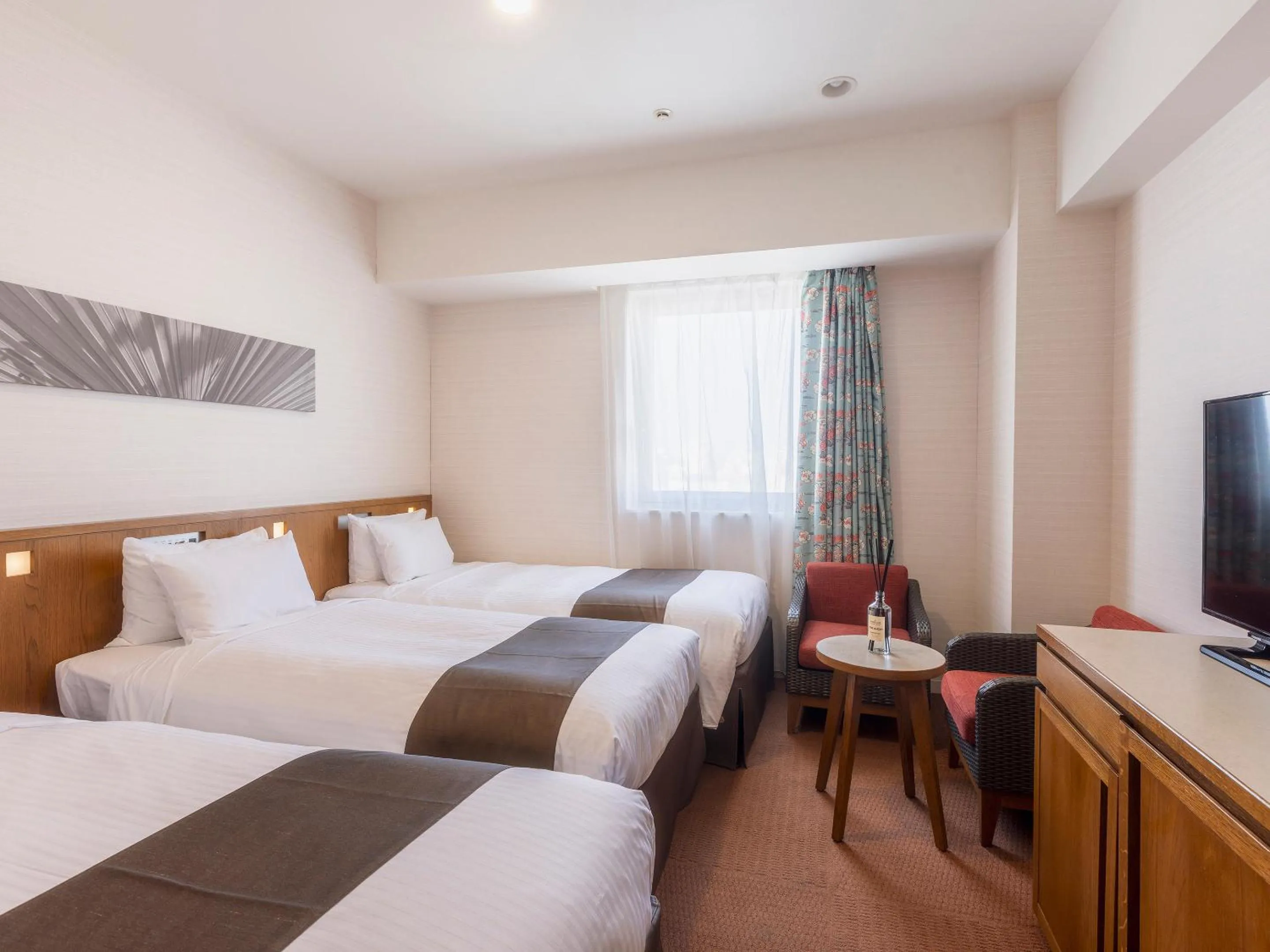 Comfort Floor Triple Nonsmoking in Hotel Gracery Naha