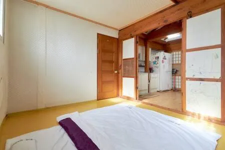 Two-Bedroom Suite in Inwoo Guesthouse