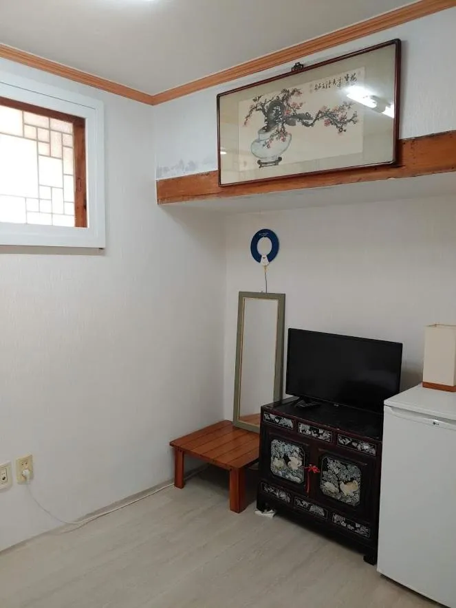 Double Room - single occupancy in Inwoo Guesthouse