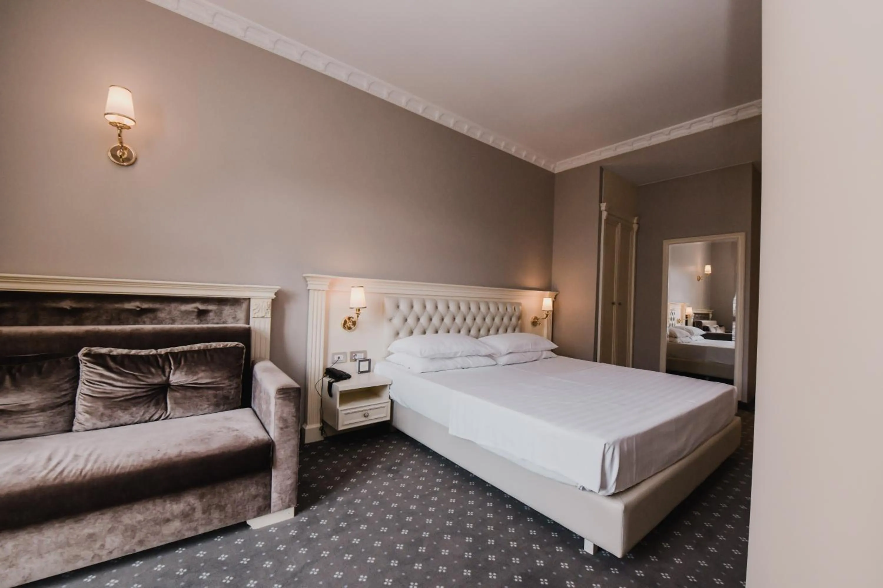 Deluxe Queen Room - single occupancy in Lot Boutique Hotel by Hotels and Preference