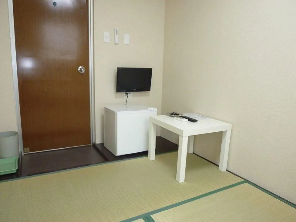 Japanese-Style Single Room - Non-Smoking in Hotel Lucky