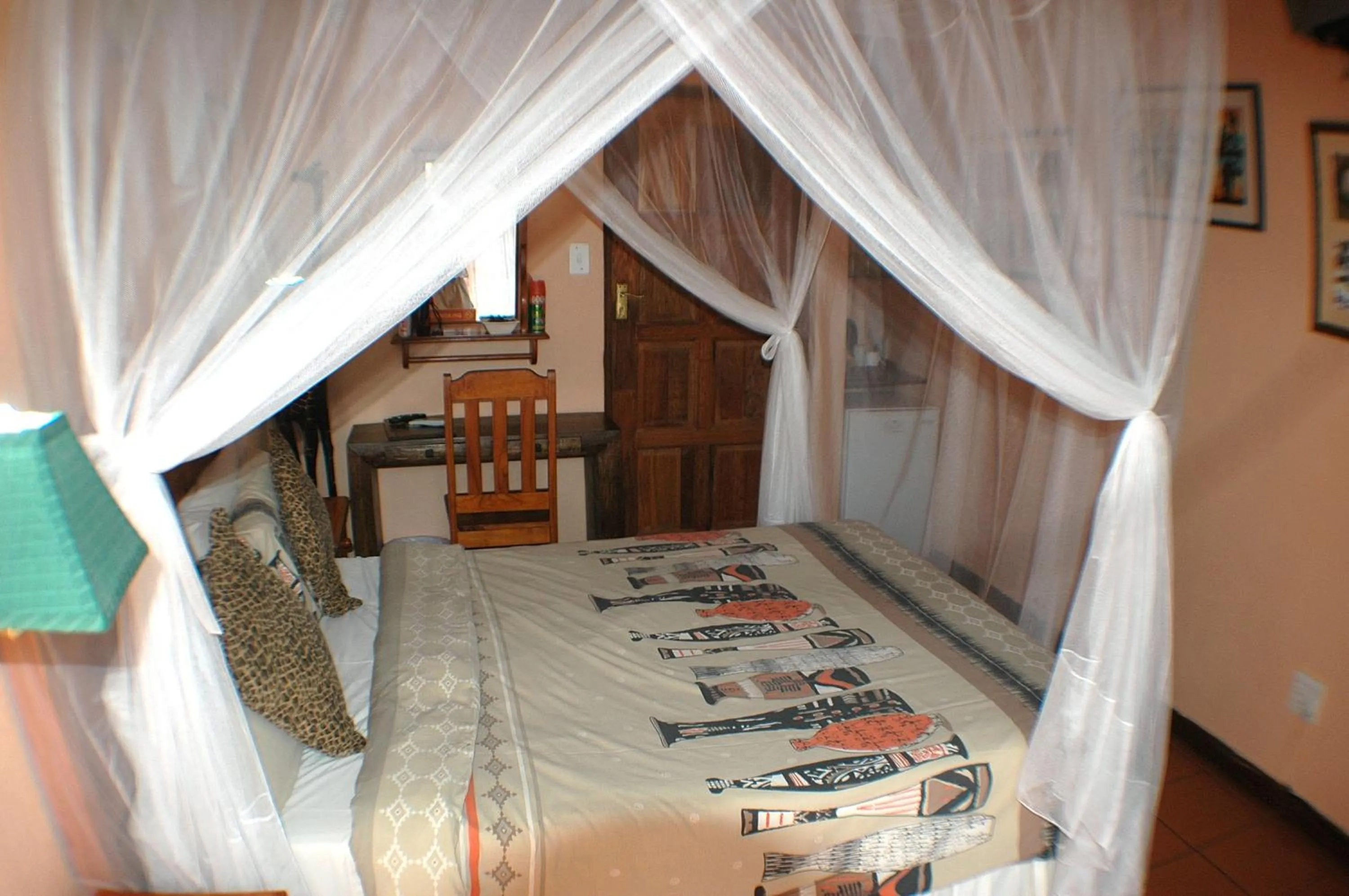 Double Room - single occupancy in Trees Too Guest Lodge