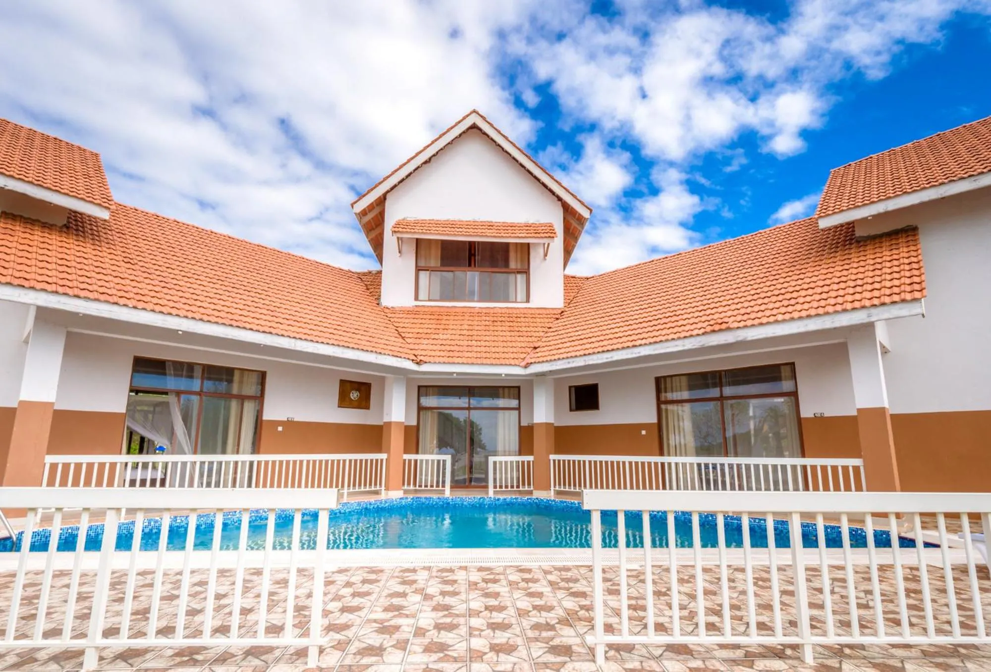 Deluxe Pool View Room  in Azao Resort & Spa