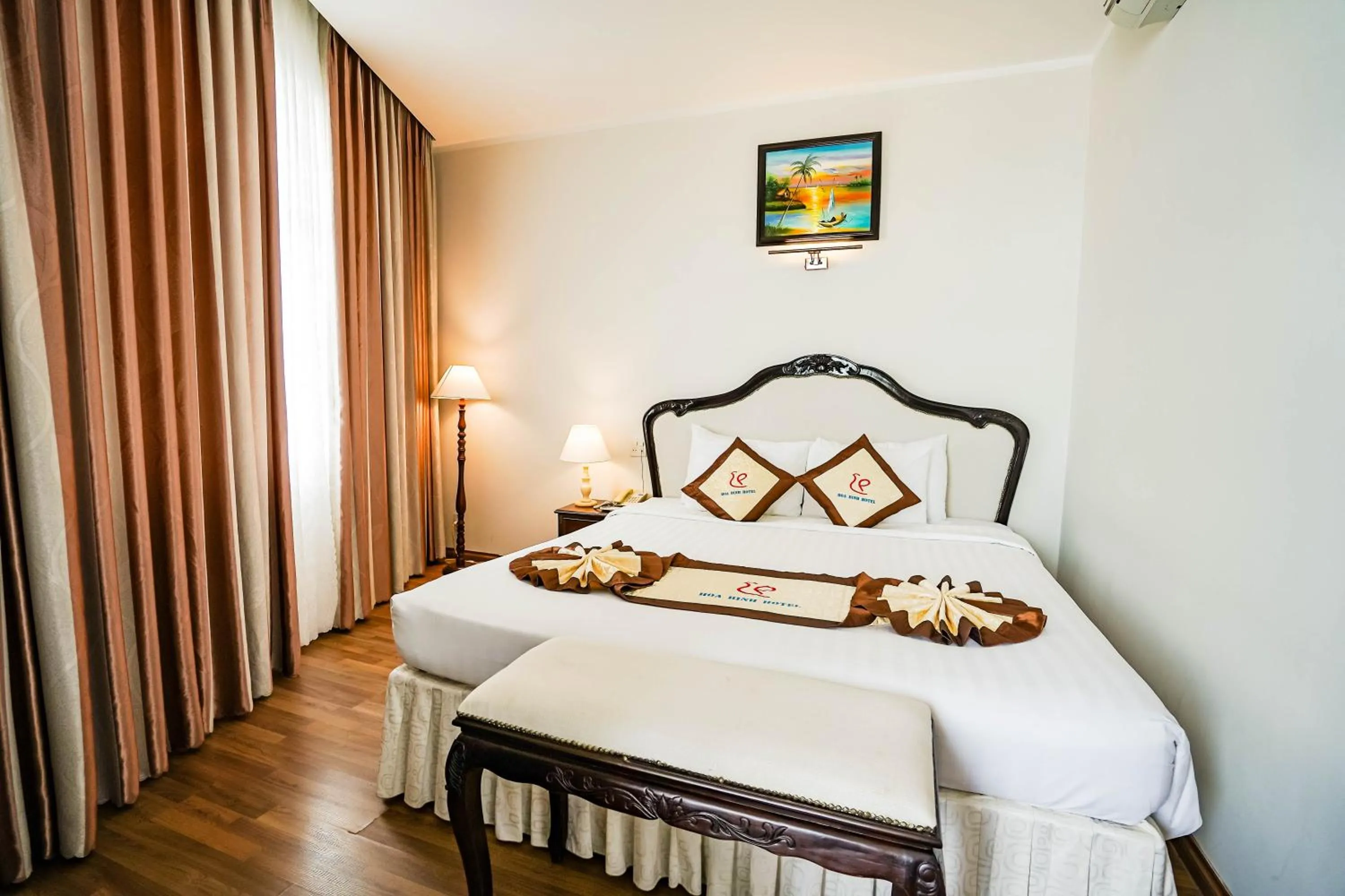 Suite in Hoa Binh 1 Hotel