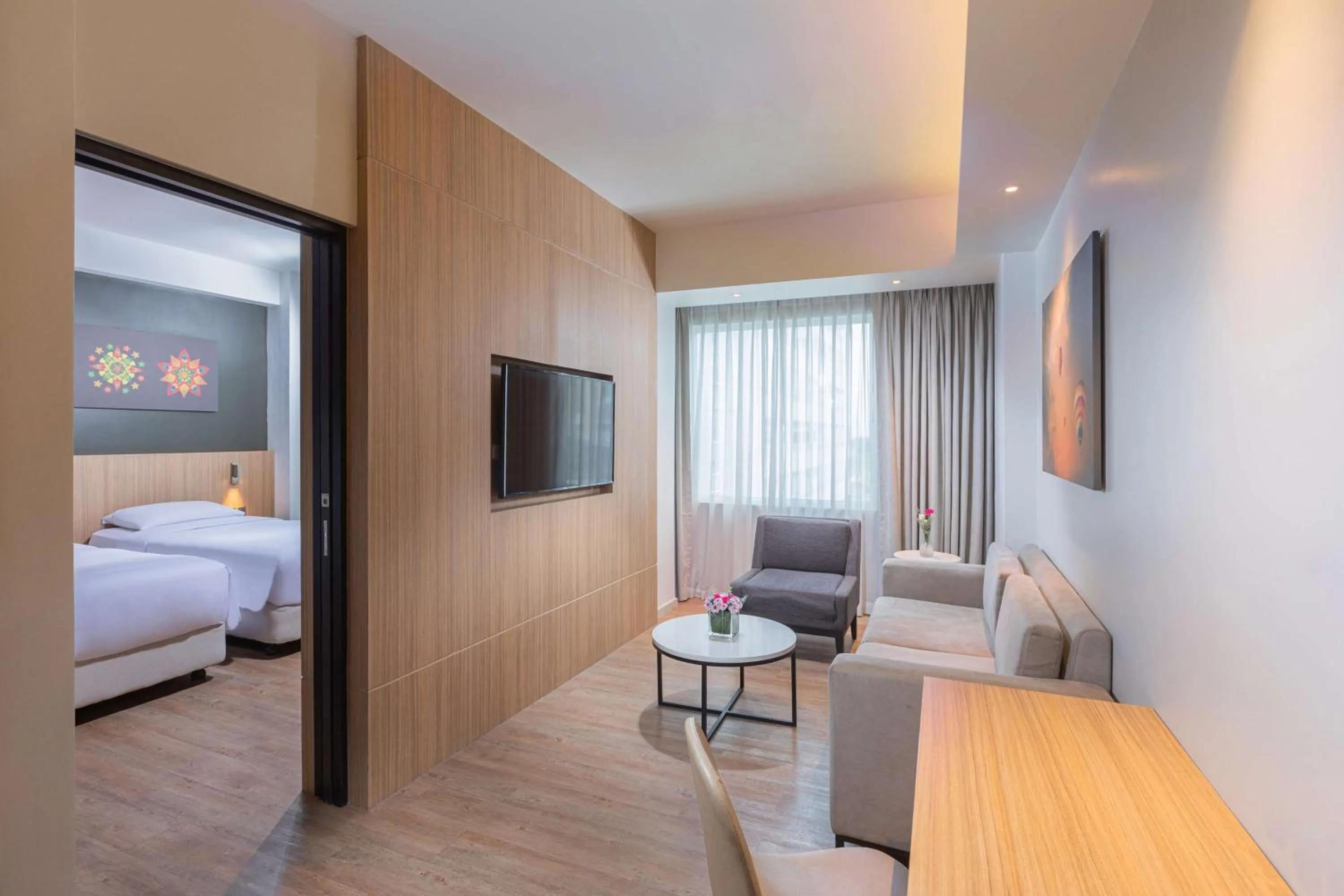 One Bedroom Deluxe Suite in Park Inn By Radisson Clark