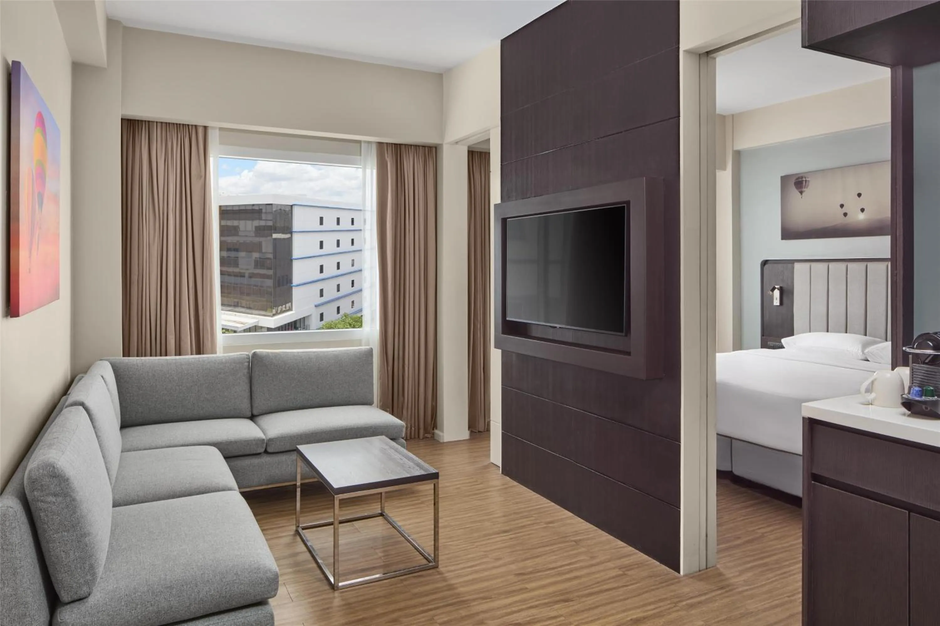 One Bedroom Suite in Park Inn By Radisson Clark