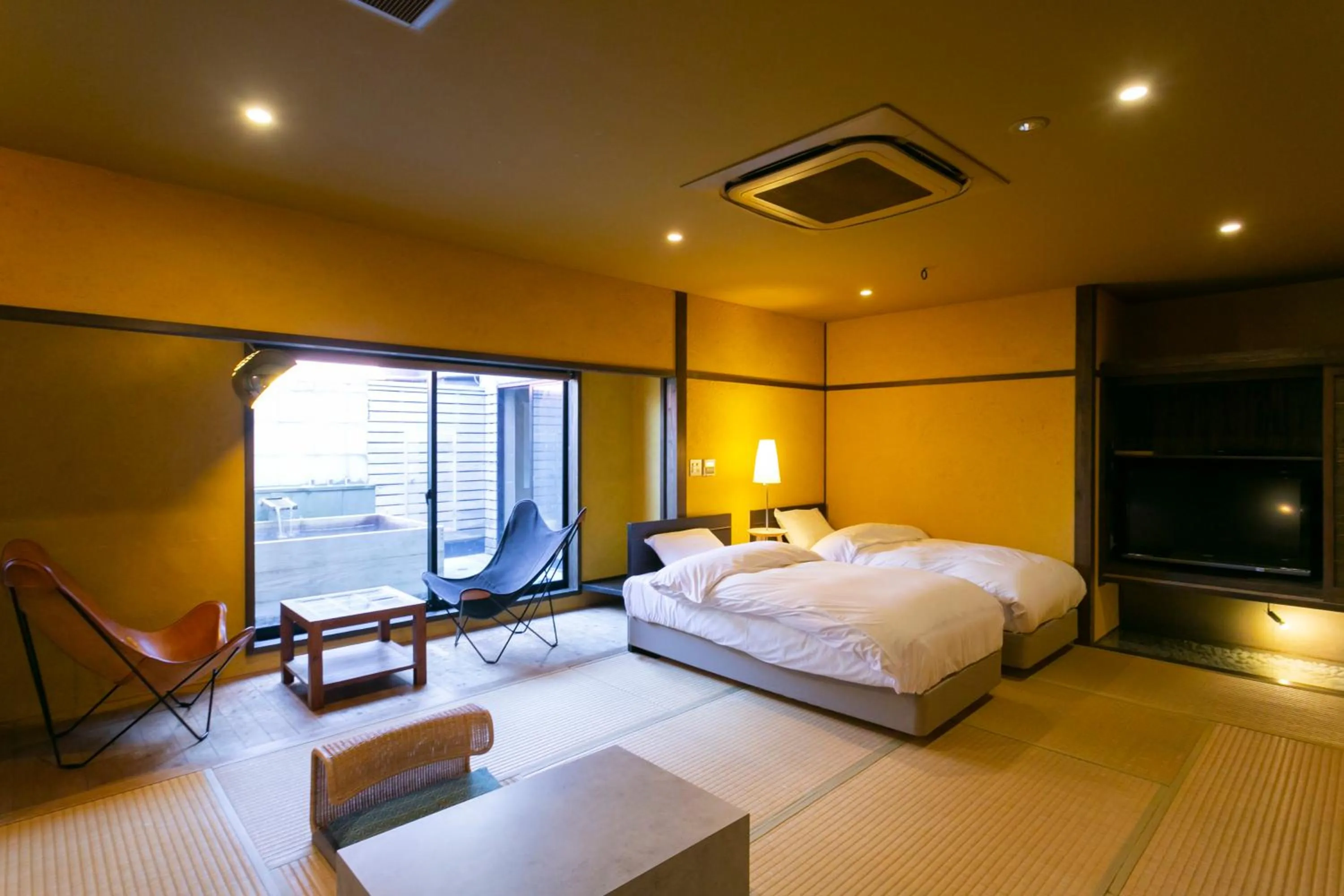 Japanese-Style Room with Open Air Bath - Yamabuki in Ryokan Yoshidaya