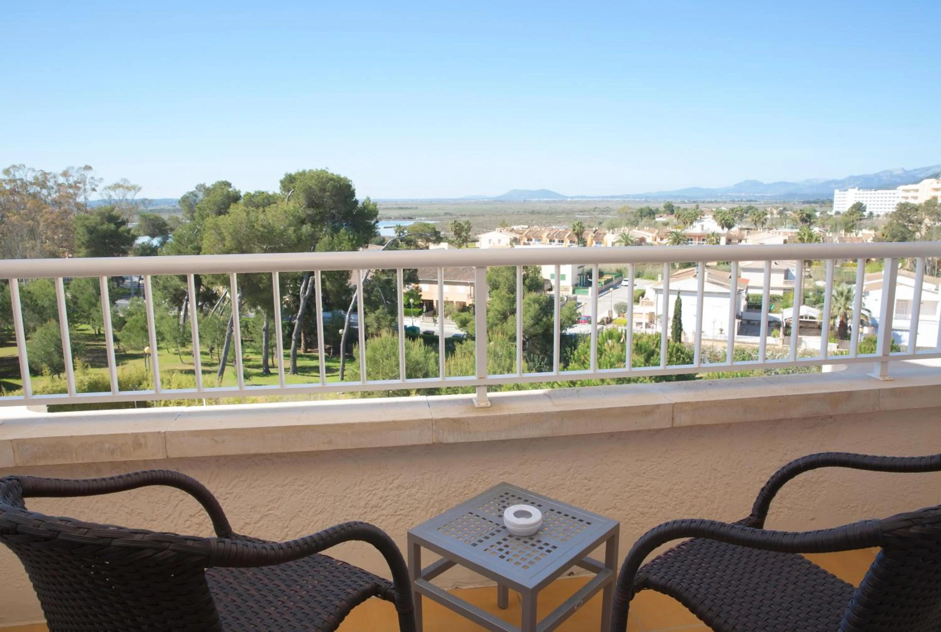 Double Room with Balcony - High Floor in JS Alcudi-Mar