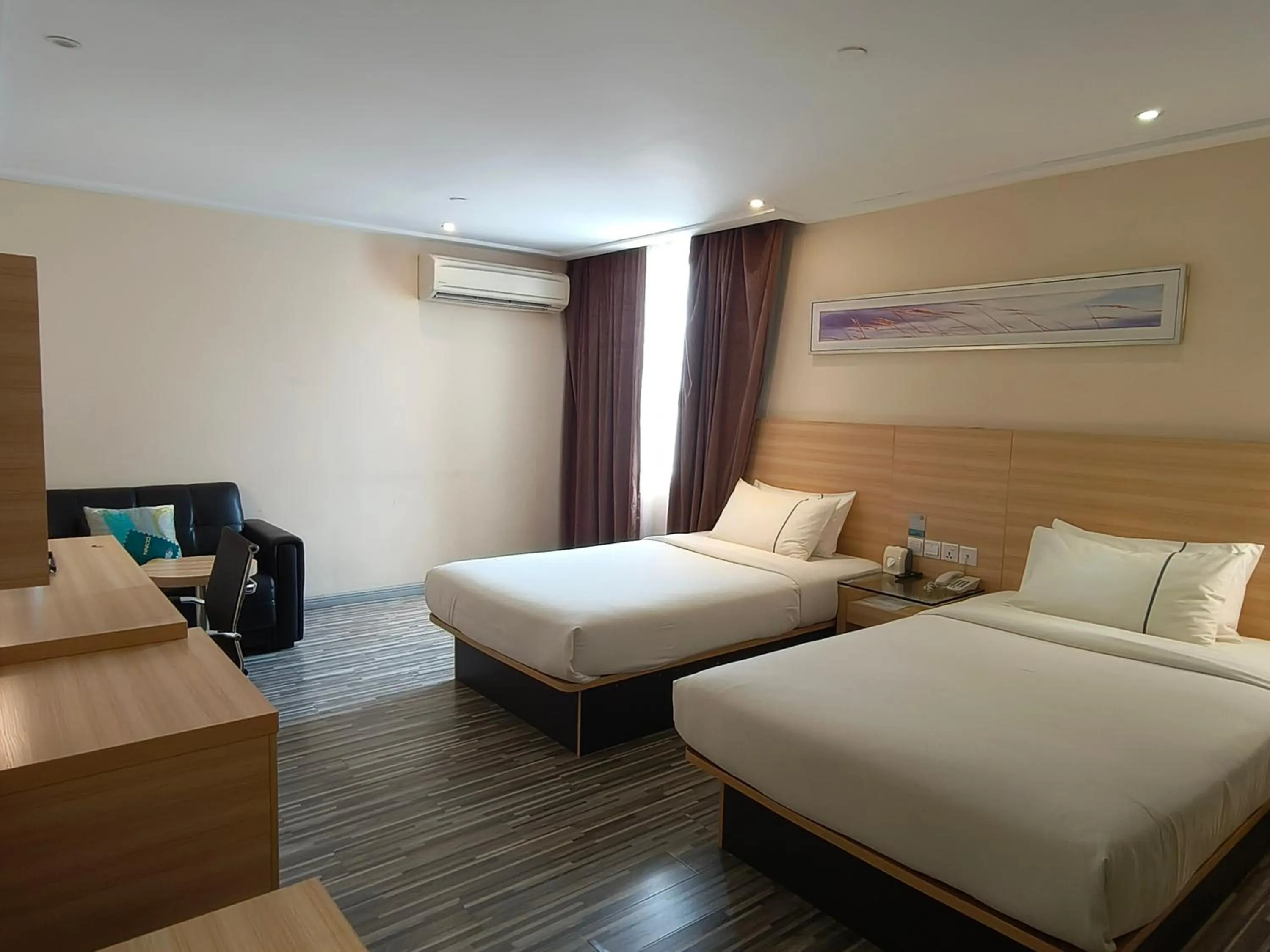 Deluxe Twin Room in City Comfort Hotel Kuala Lumpur City Center (Bukit Bintang)