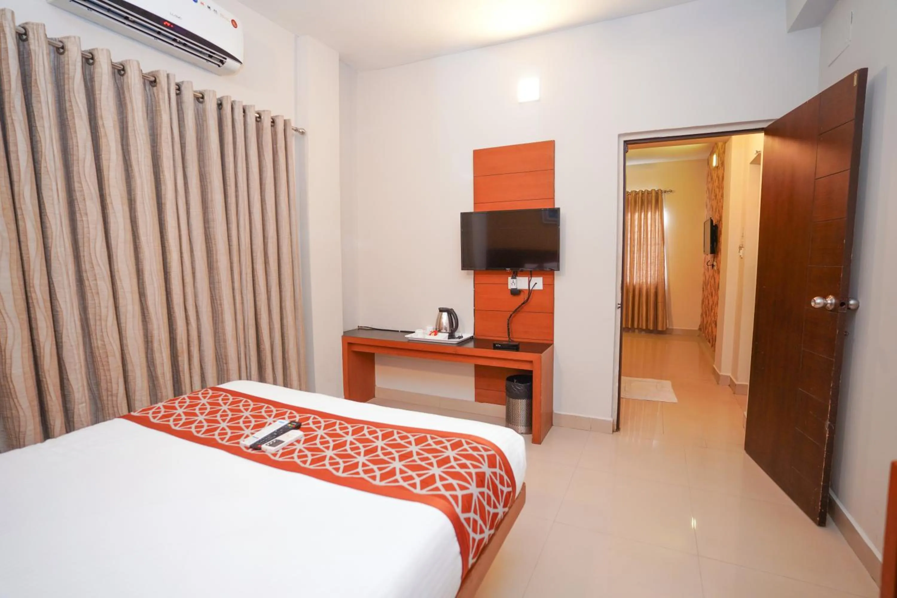 Family Suite in Zaith Residency Near US Consulate & Apollo hospitals