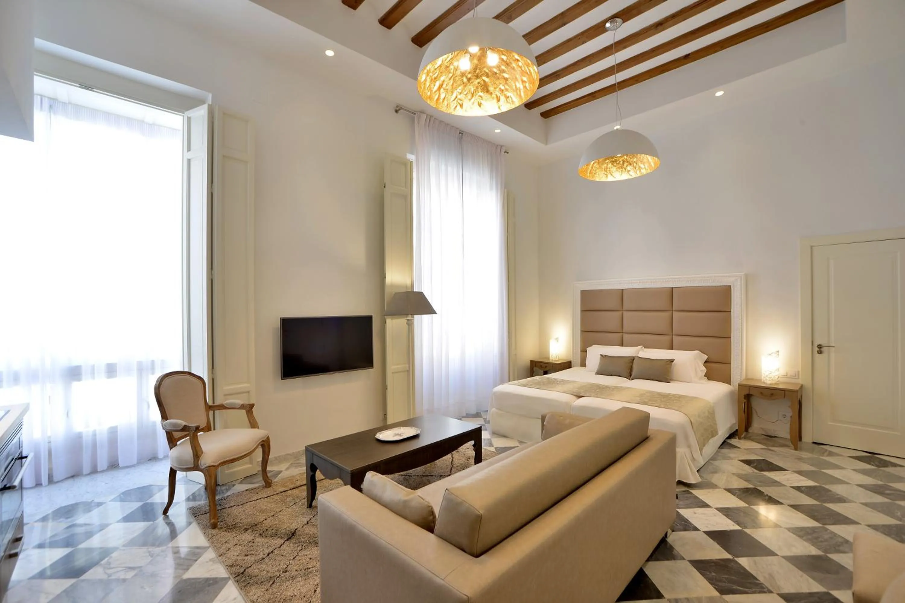 Deluxe Studio with Balcony in El Armador Casa Palacio by Luxury Suites Cádiz