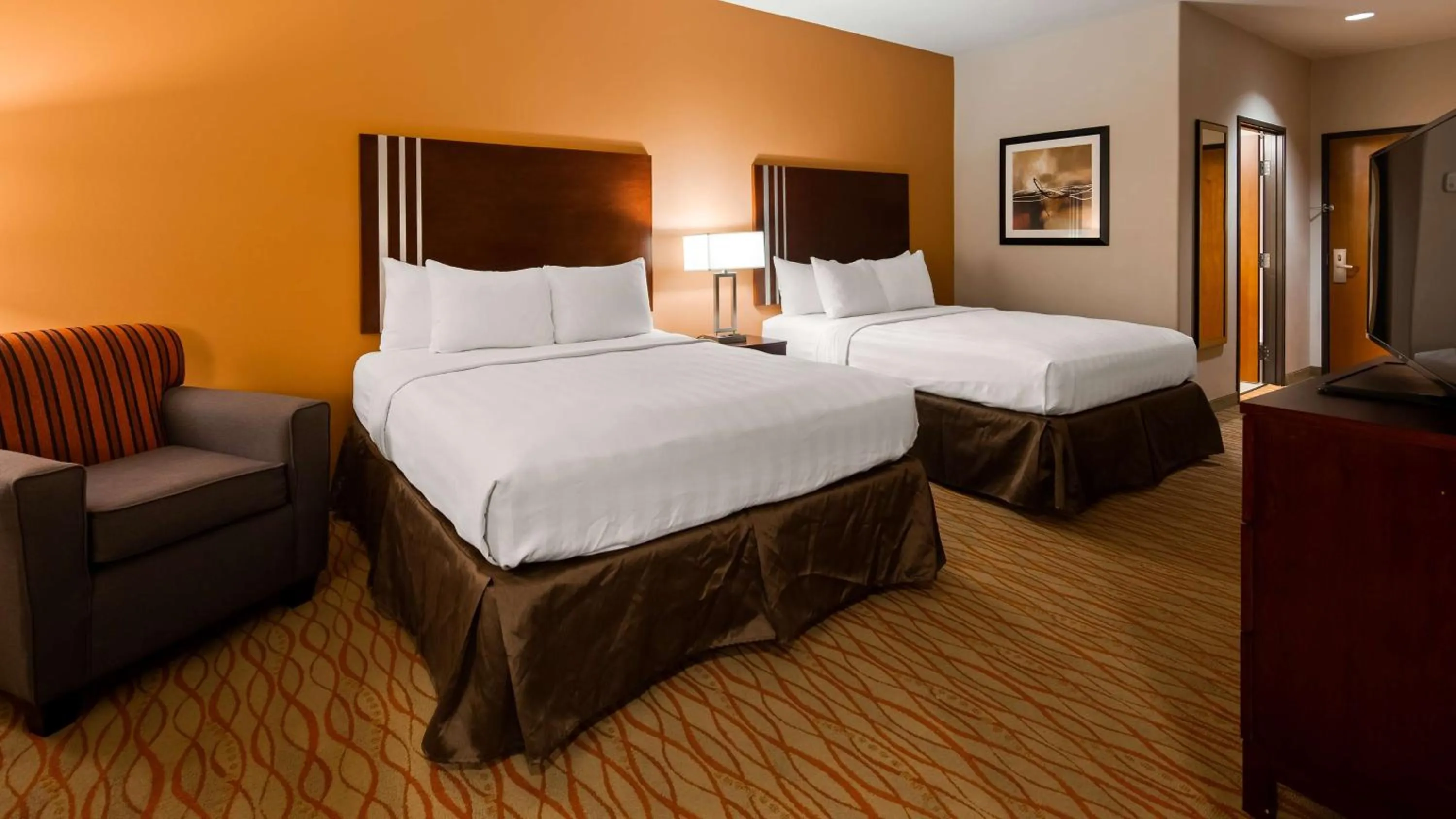 Queen Room with Two Queen Beds and Kitchenette in Best Western Plus Spring Inn & Suites